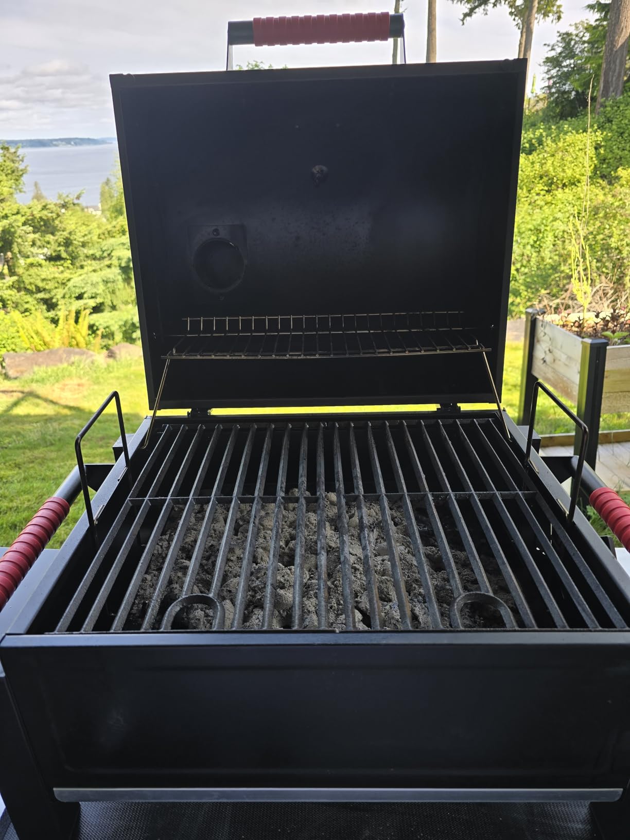 Feasto Portable Tabletop Charcoal Grill, 354 Sq.In Cooking Area with Cast Iron Grates & Temp Gauge, Small BBQ Grill for Camping, Picnic, RV, Outdoor Patio, Grey customer photo 1