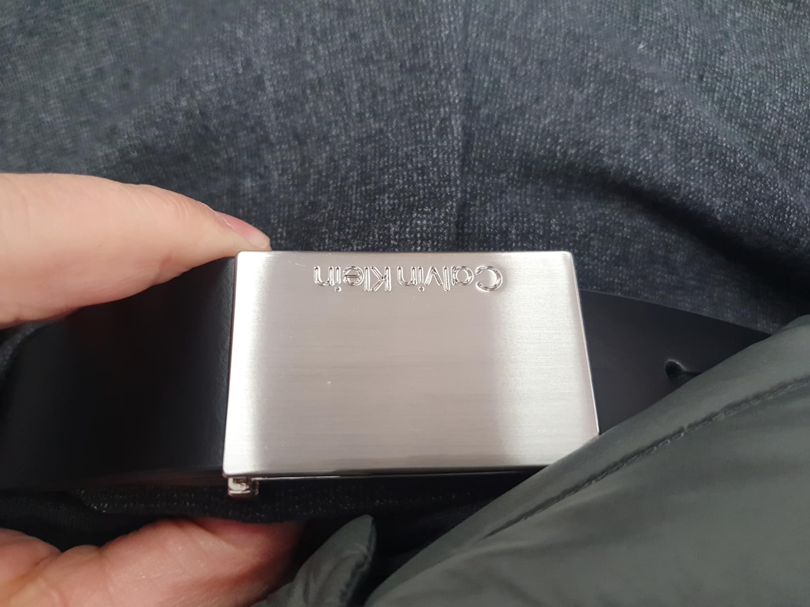 Calvin Klein Men's Plaque Buckle Belt - Casual Modern Style With Logo Detail for Jeans and Dress Pants customer photo 2