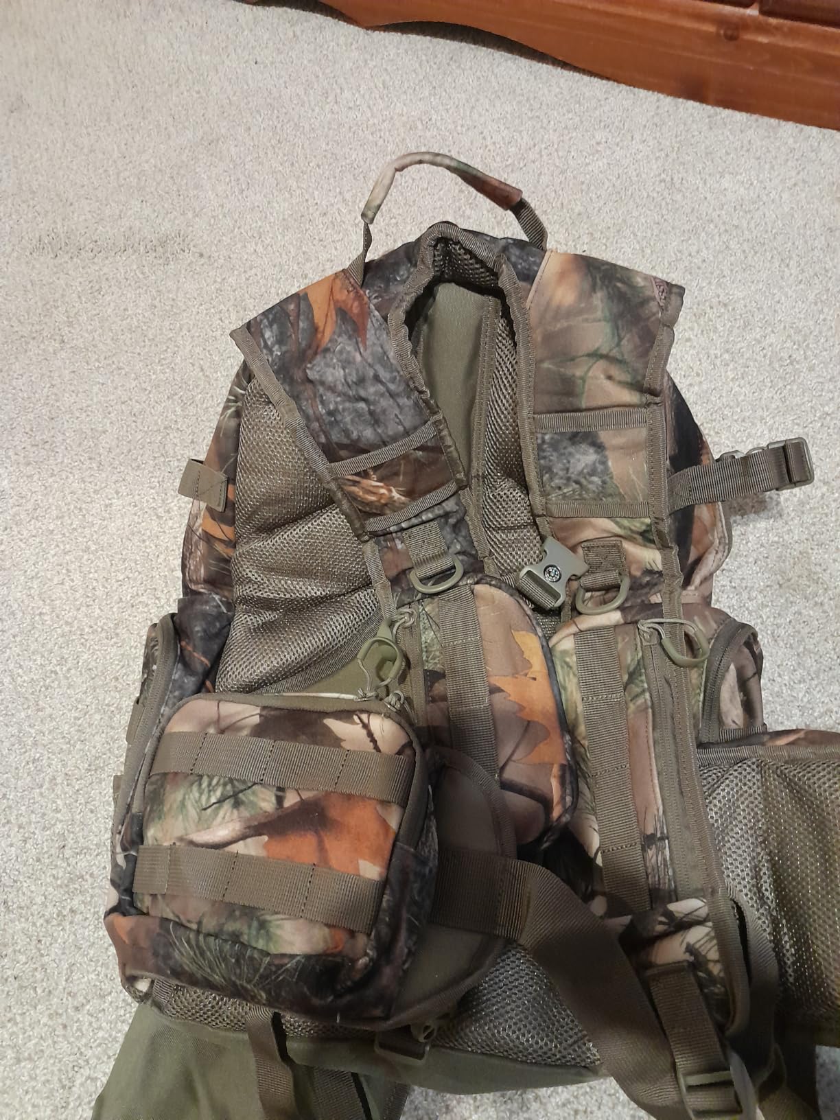 BLISSWILL Large Hunting Backpack with padded weapon for Bow Rifle Hunting Gear Accessories 40L(New leaf camouflage) customer photo 1