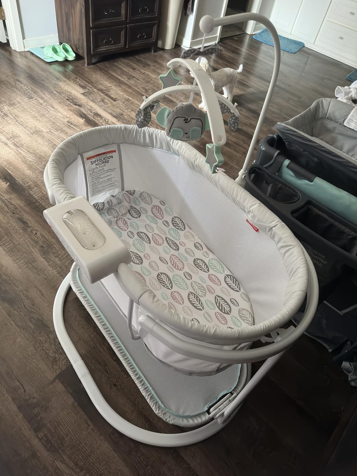 Fisher-Price Baby Bedside Sleeper Soothing Motions Bassinet with Lights Music Vibrations and Toy Mobile for Newborns 0+ Months, Sweet Snugamonkey customer photo 2