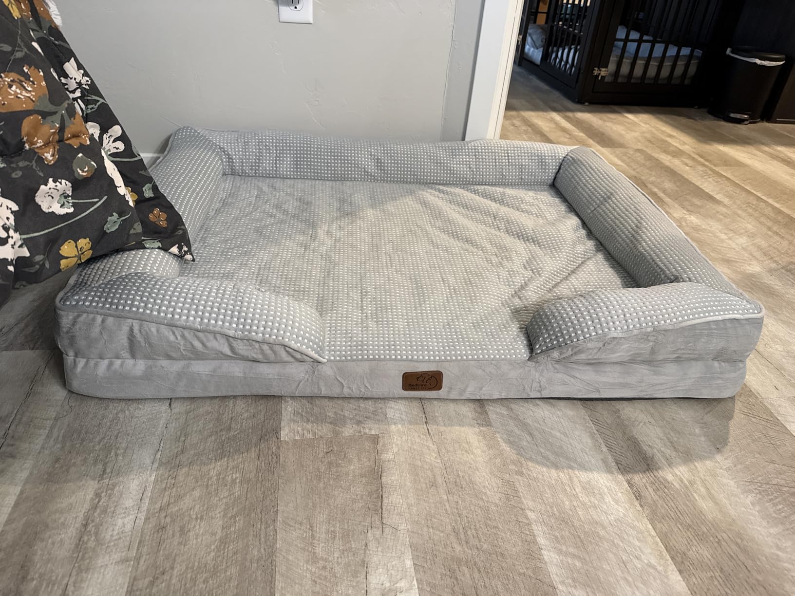 Bedsure XL Orthopedic Dog Bed for Extra Large Dogs - Washable XLarge Dog Cat Bed Waterproof, Comfort Dogs Couch Sofa with Washable Removable Cover, Pet Bed with Nonskid Bottom, Grey, 42
