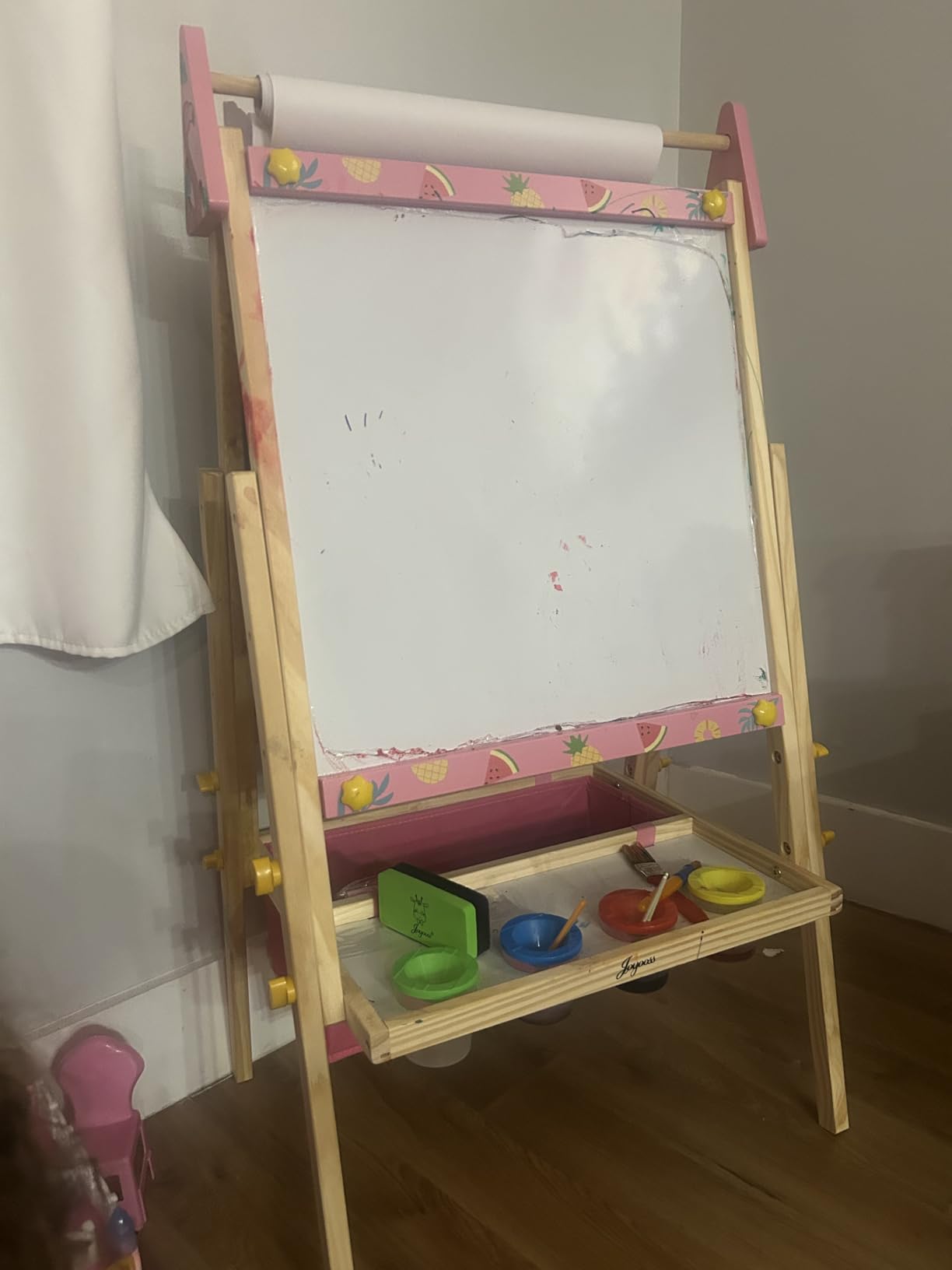 Joyooss Art Easel for Kids Easel for Toddlers, Adjustable Standing Wooden Toddler Easels Kid Whiteboard & Chalk Board Kids Dry Erase Board, Art Easel for Kid Age 2-4 4-8 9-12 Drawing Easels customer photo 1