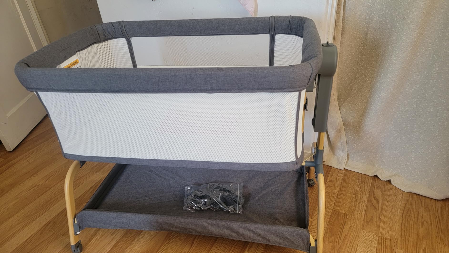 Jimglo 3 in 1 Baby Bassinet, Bedside Bassinet for Baby, Rocking Bassinet with Comfy Mattress and Wheels, 6 Height Adjustable Easy Folding Portable Bedside Crib for Newborn customer photo 2