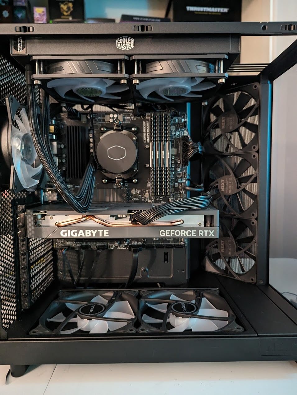 Gigabyte GeForce RTX 4060 Eagle OC 8G Graphics Card, 3X WINDFORCE Fans, 8GB 128-bit GDDR6, GV-N4060EAGLE OC-8GD Video Card customer photo 2