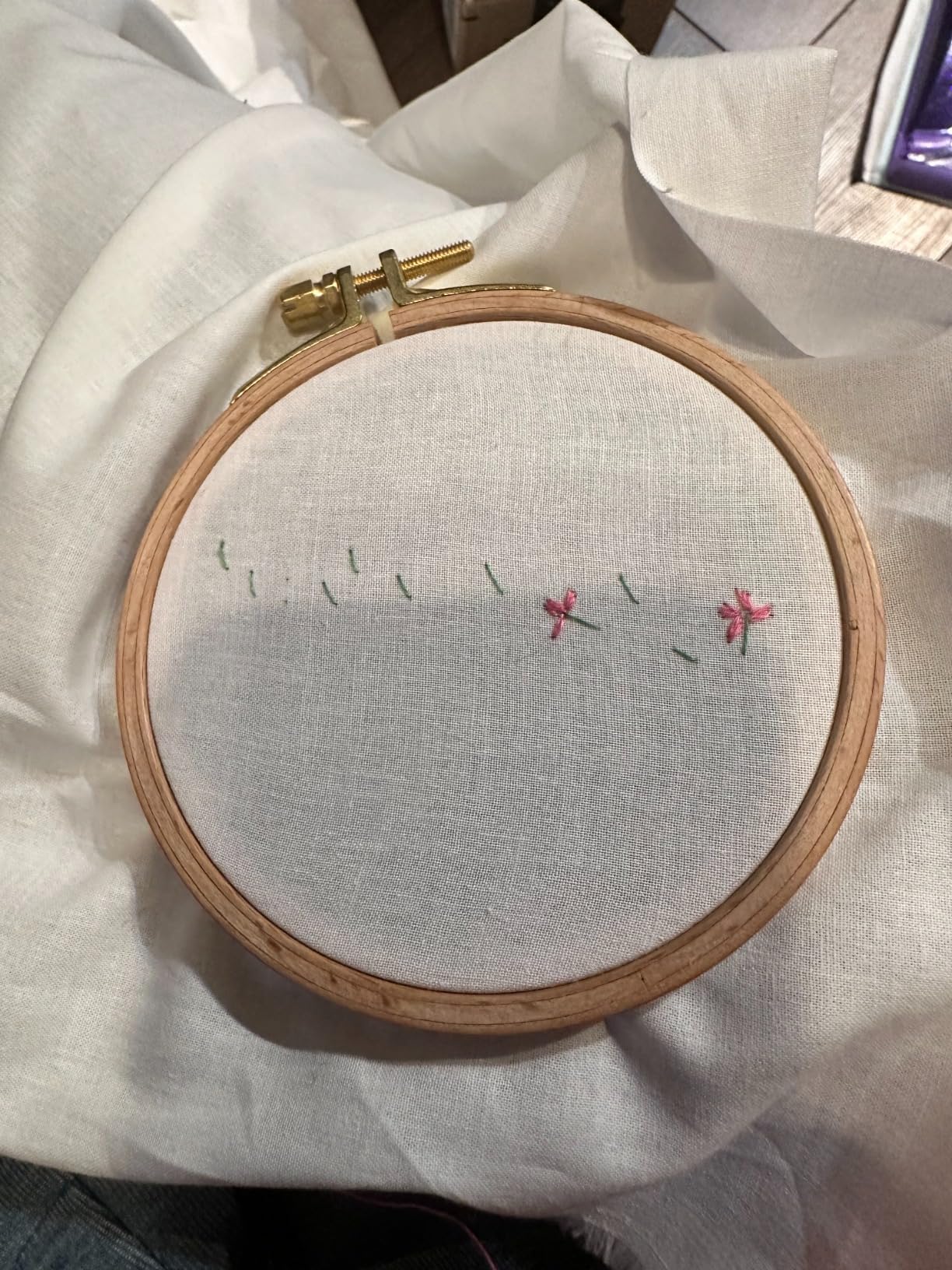 Nurge Premium Quality 24mm Wood Embroidery Hoop, Cross Stitch Hoop with Gold Plated Adjustable Brass Screw for DIY Projects No:8 customer photo 2