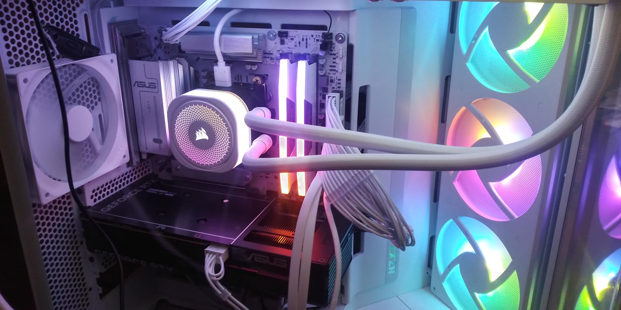 Corsair Vengeance RGB DDR5 32GB (2x16GB) 6000MHz CL36 Desktop Memory - White (CMH32GX5M2E6000C36W) customer photo 1