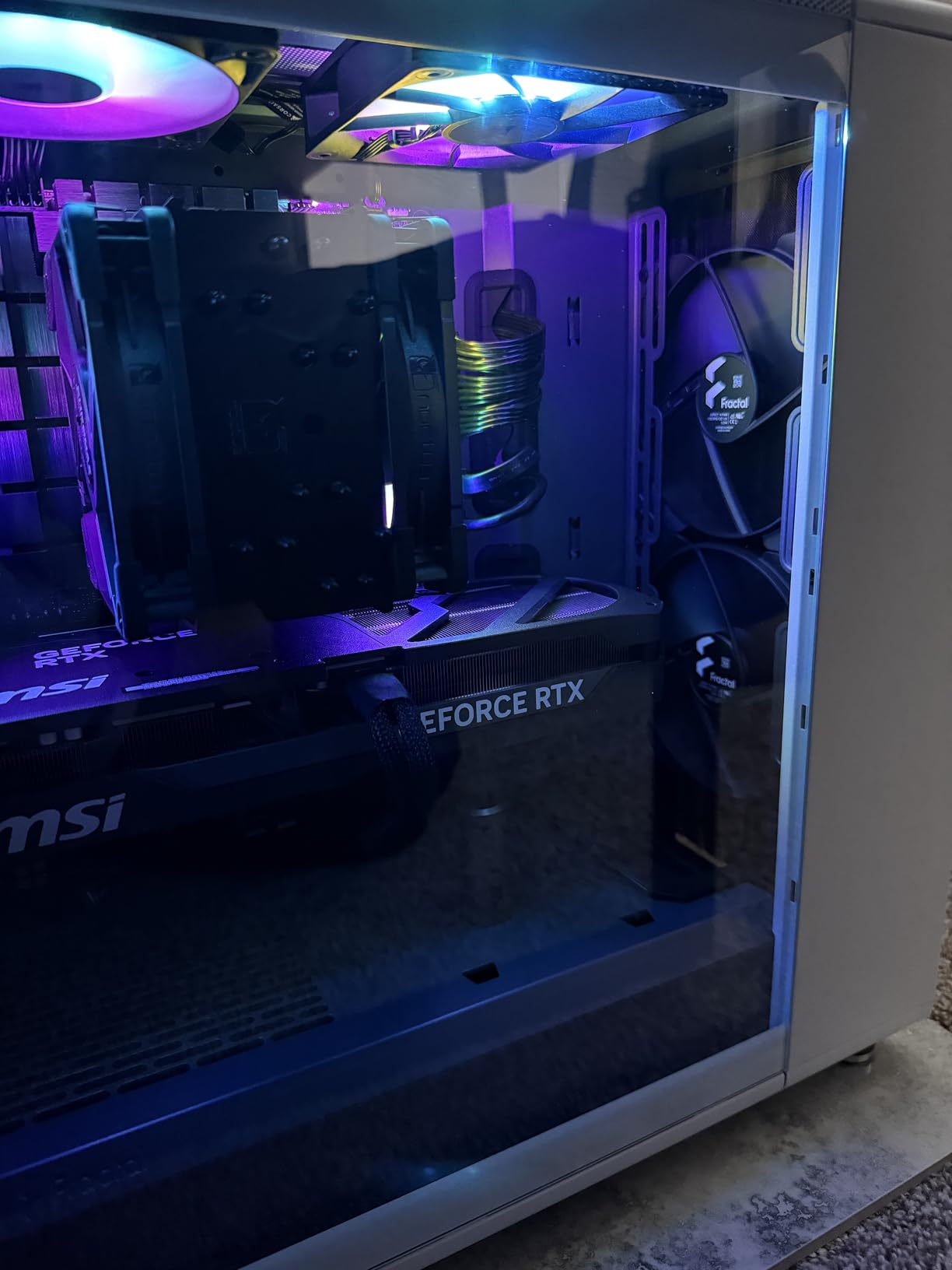 Fractal Design North XL Chalk White Mesh - Three 140mm Aspect PWM Fans Included - Type C USB - EATX Airflow Full Tower PC Gaming Case customer photo 1