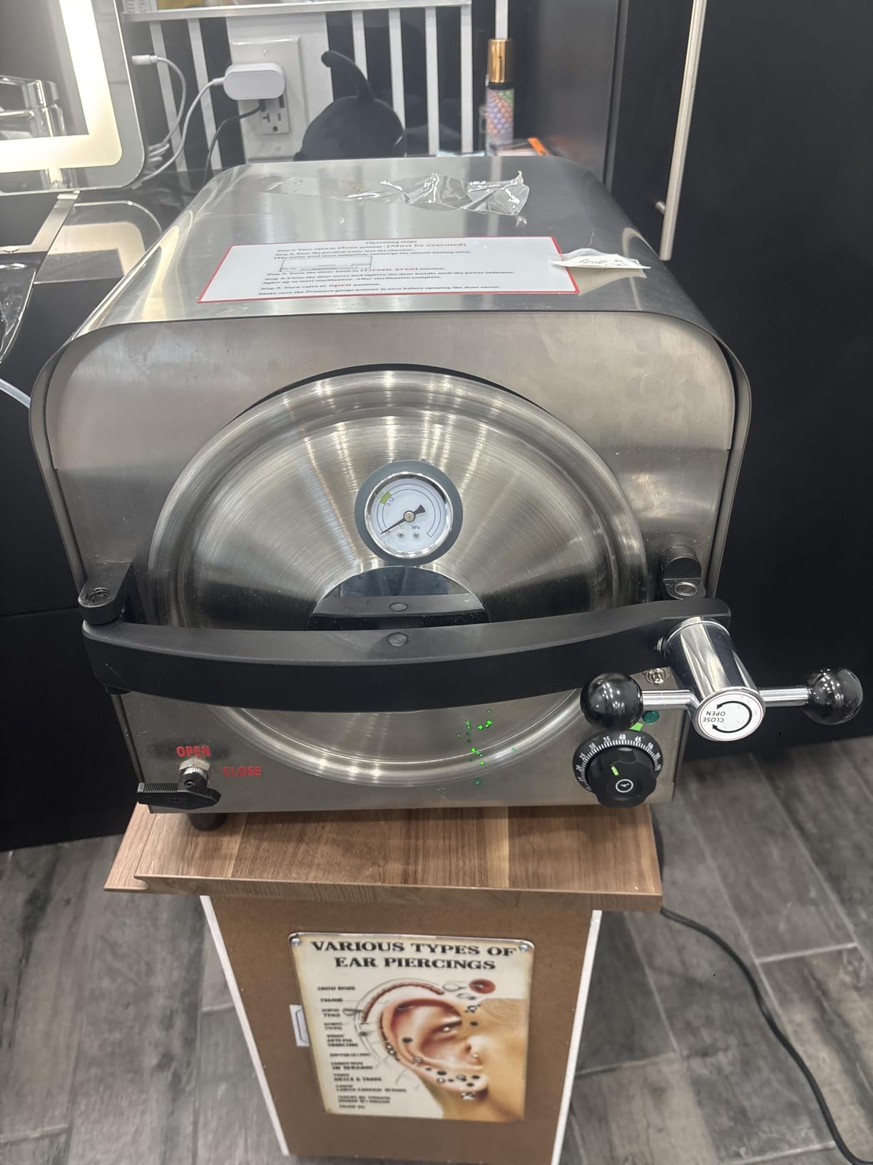 TR250E 14L Autoclave High Pressure Steam Machine for Dental Lab Salon 251.6°F Professional Stainless Steel Equipment with 3 Trays and Pressure Gauge 900W customer photo 1