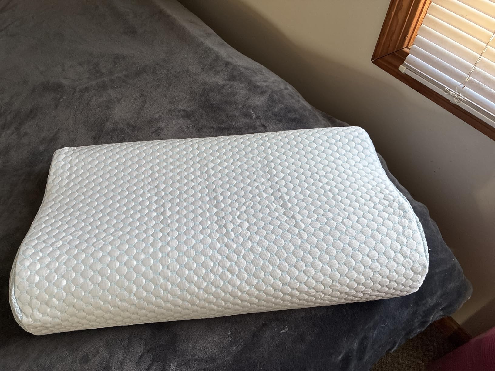 Cervical Pillow for Neck Pain Relief, Contour Memory Foam Pillows for Sleeping, Odorless Ergonomic Pillow Adjustable Orthopedic Cooling Pillow Bed Pillow Neck Support for Side Back Stomach Sleepers customer photo 2