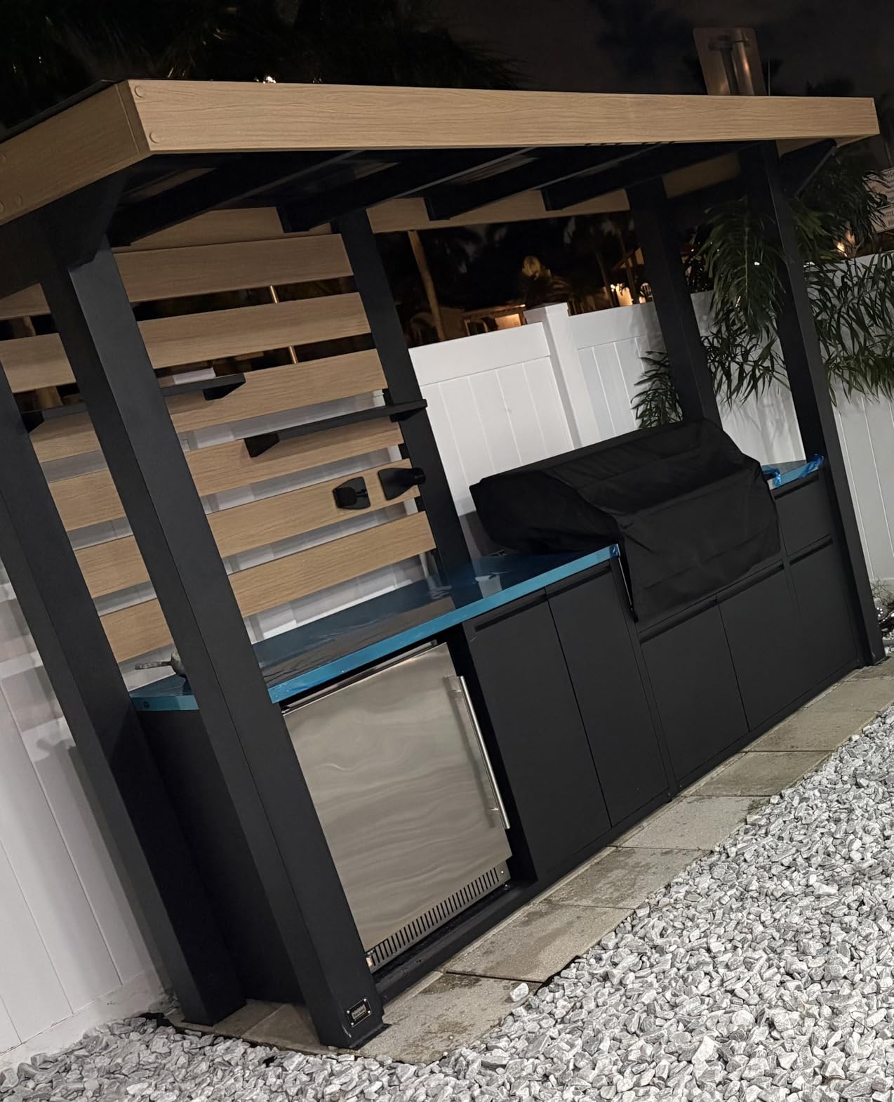 Backyard Discovery Fusion Flame Galvanized Steel Covered Outdoor Kitchen with 5-Burner Stainless Grill, Refrigerator, Countertop, Storage, and Roof for All-Season Outdoor Cooking, Electric customer photo 1