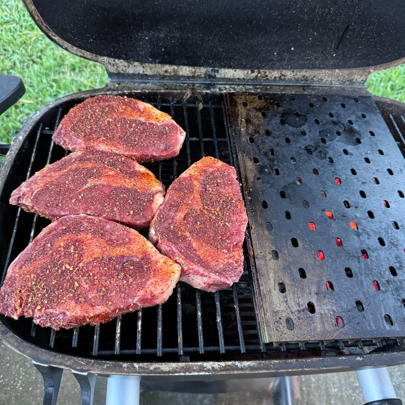 GrillGrate Flavor Zone | Universal Grill Accessory for Gas Grills, Pellet Grills, or Charcoal Grills | Hard Anodized Aluminum | 15 for Any Grill customer photo 2