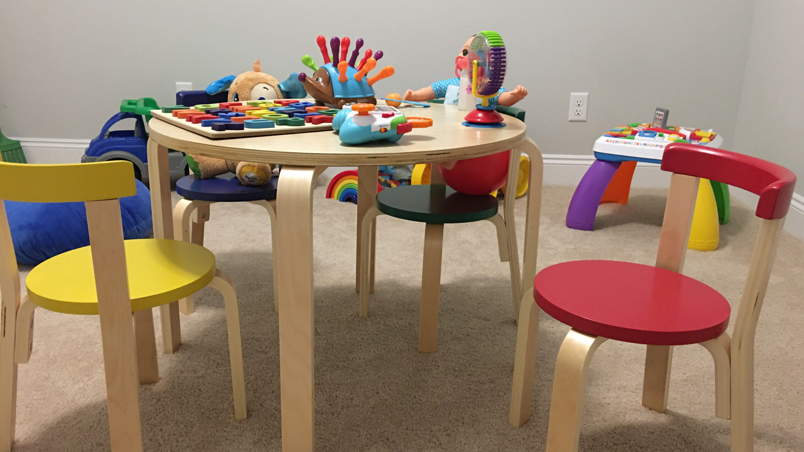 ECR4Kids Bentwood Table and Curved Back Chair Set, Kids Furniture, Earthtone, 5-Piece customer photo 2