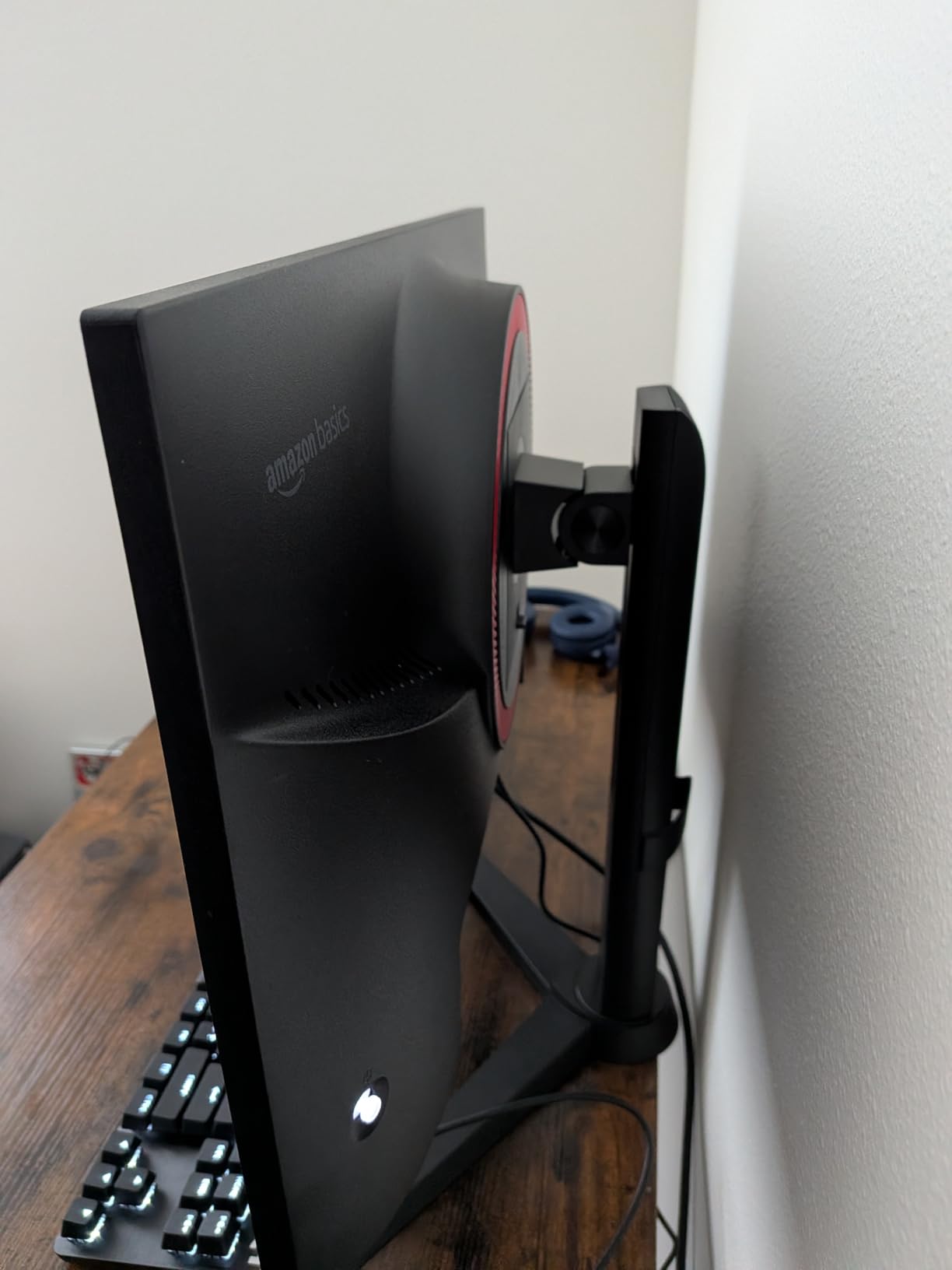 Amazon Basics 24 Inch Gaming Monitor, FHD 1080P, 165Hz, 1ms Response Time, IPS Display, Adaptive Sync, VESA Compatible, Black customer photo 2