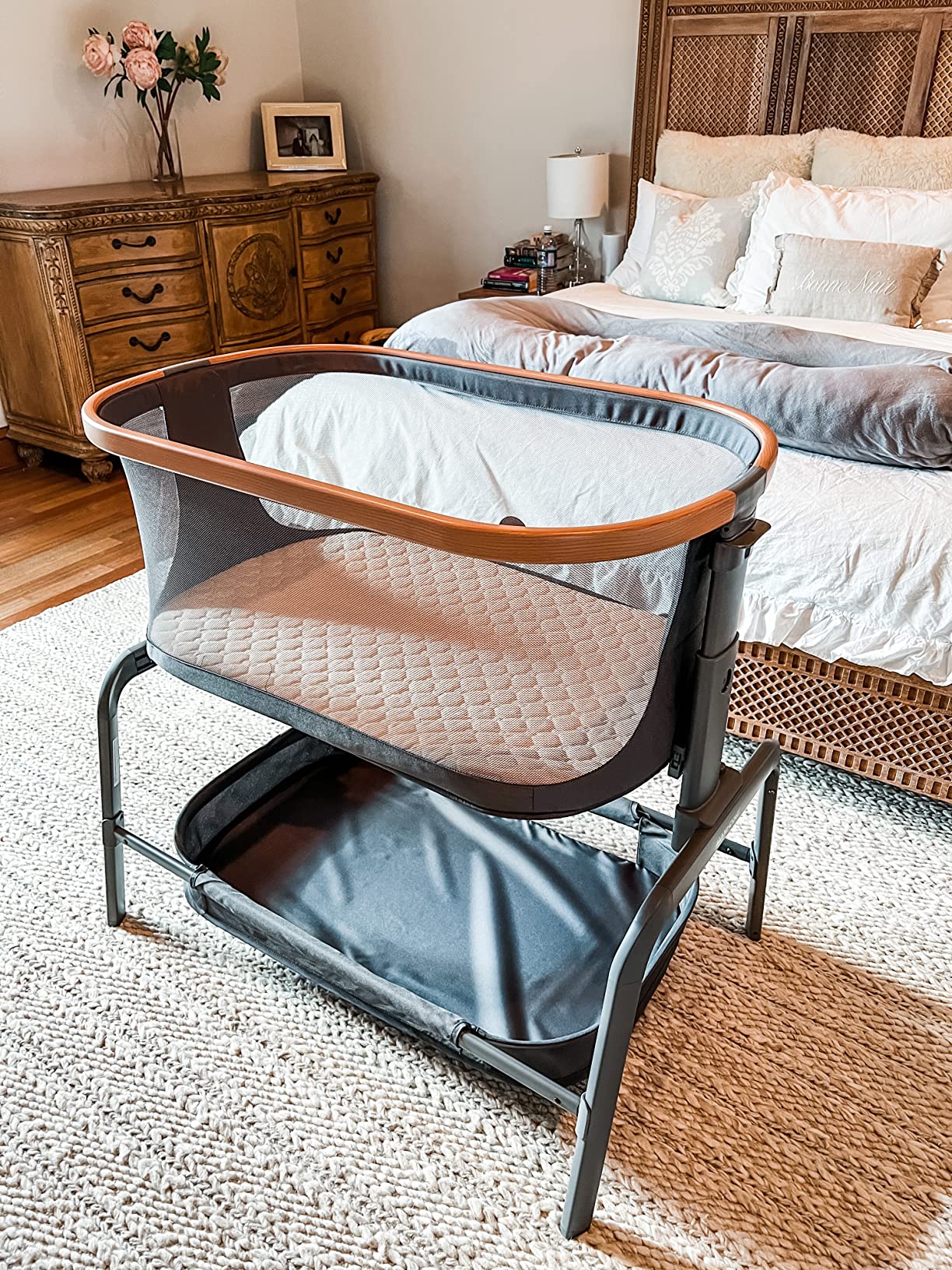 Maxi-Cosi Iora Baby Bassinets Bedside Sleeper, Portable Bassinet, Infant Bedside Sleeper Crib, Height Adjustable customer photo 2
