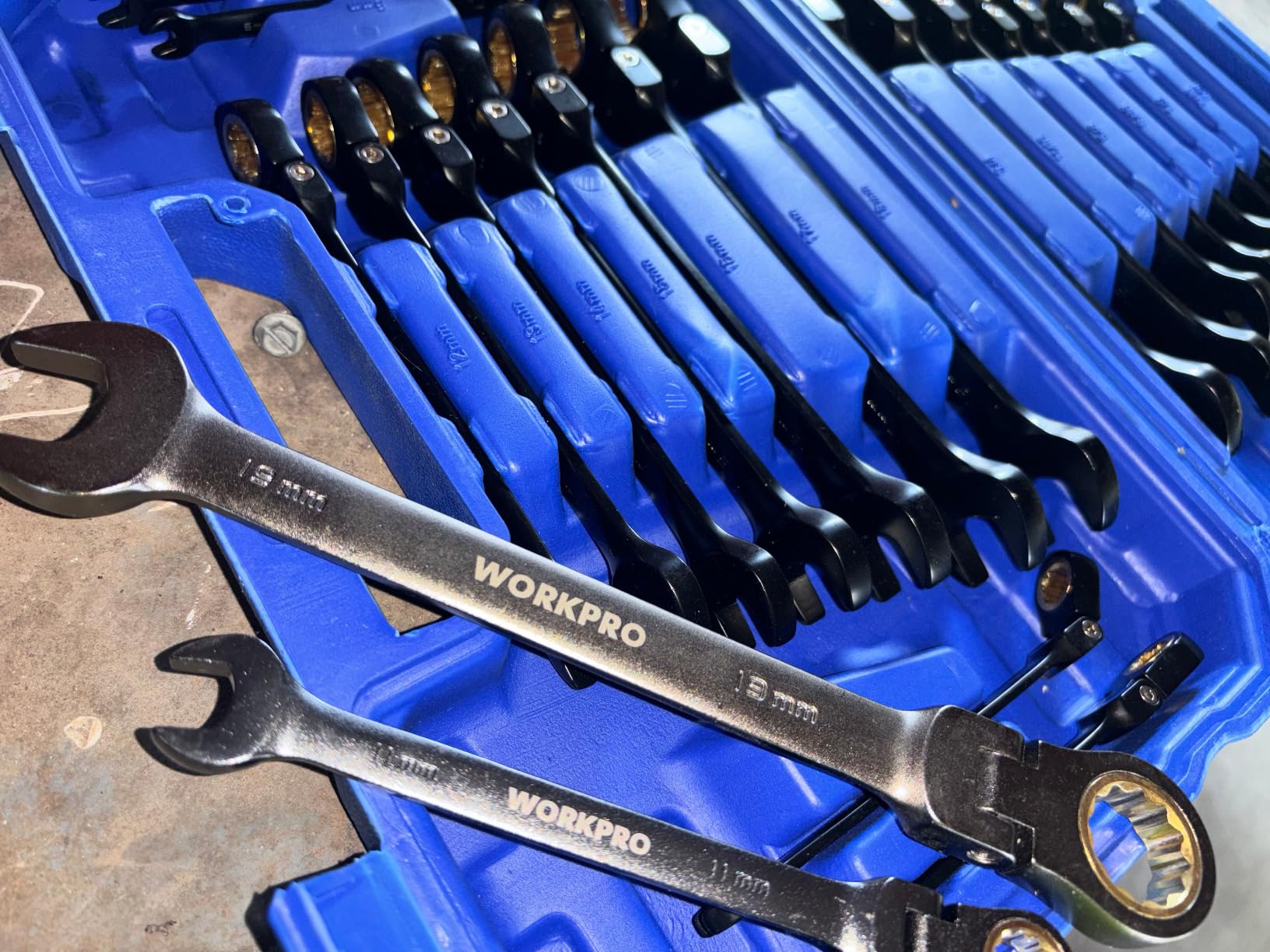 WORKPRO 22-piece Ratcheting Wrench Set with 180° Flex Head, Anti-Slip Tooth, Combination Wrench Sets with Organizer Box, Metric 6-18mm & SAE 1/4-3/4