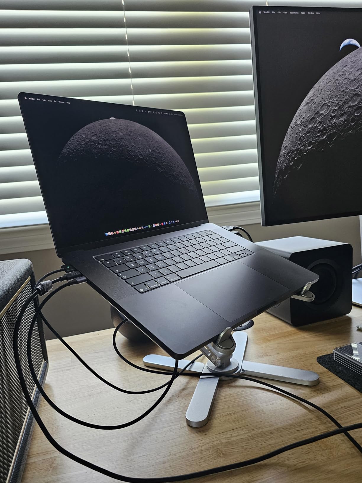 OMOTON LA10 360 Degree Rotating Laptop Stand Riser for Desk, Ergonomic Foldable Computer Stand Adjustable Height Angles for Collaborative Work, Easy Storage Fit Macbooks, All Laptops up to 16 inches, Silver customer photo 1