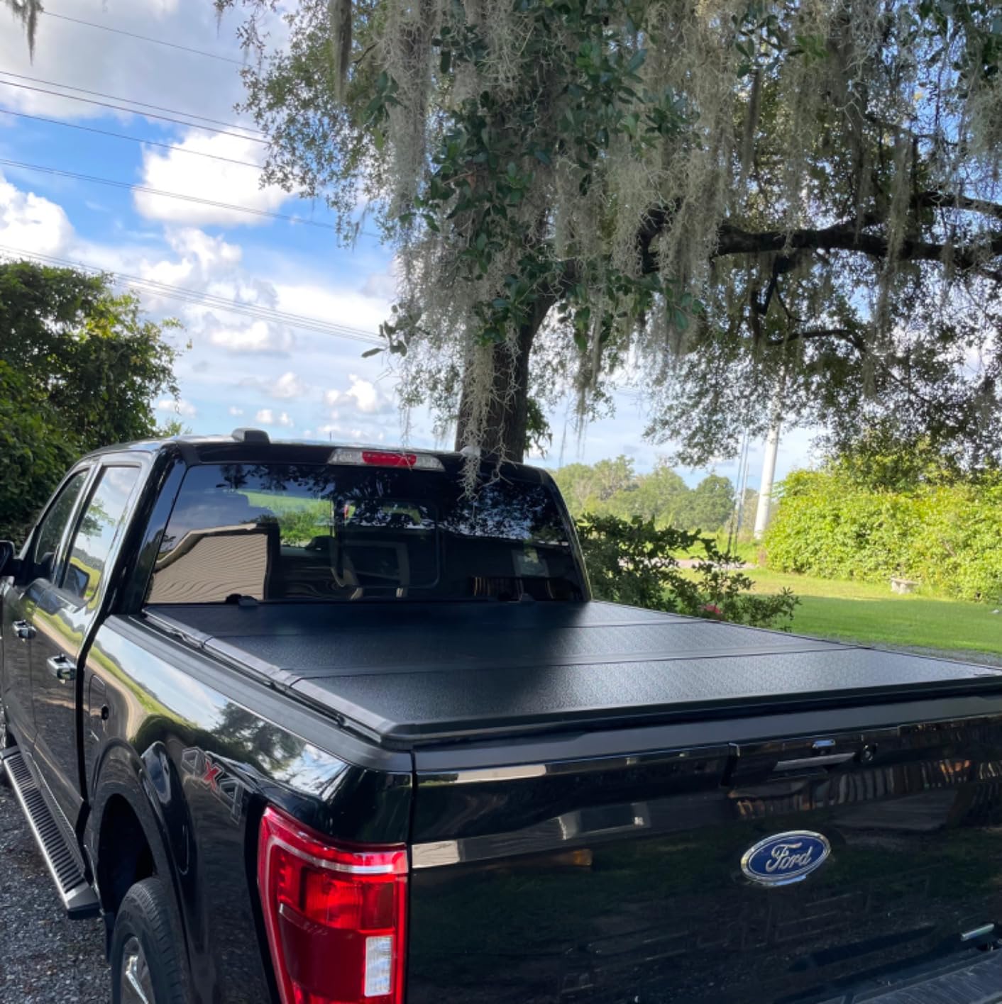 OEDRO FRP Hard Tri-fold Tonneau Cover Fold Truck Bed Covers Compatible with 2015-2026 Ford F150 F-150 with 5.5 Feet Bed customer photo 2