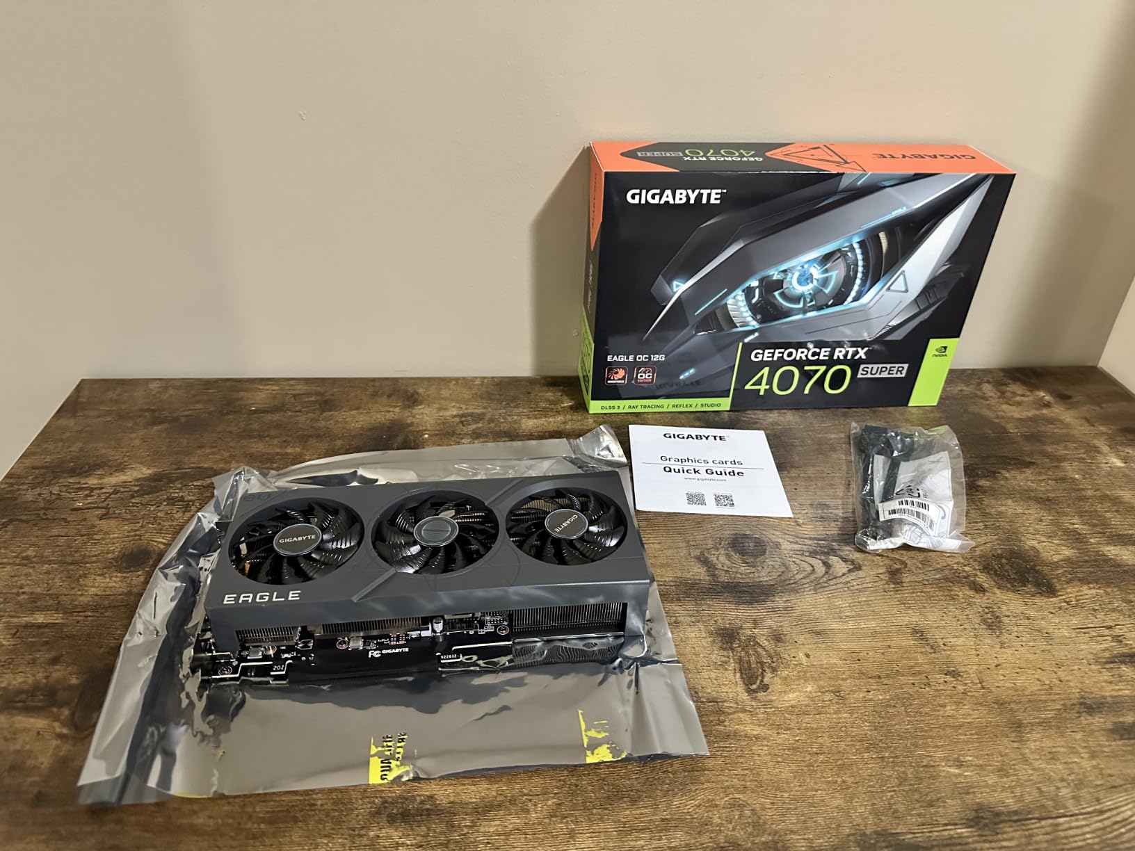 GIGABYTE GeForce RTX 4070 Super Eagle OC 12G Graphics Card, 12GB 192-bit GDDR6X customer photo 1