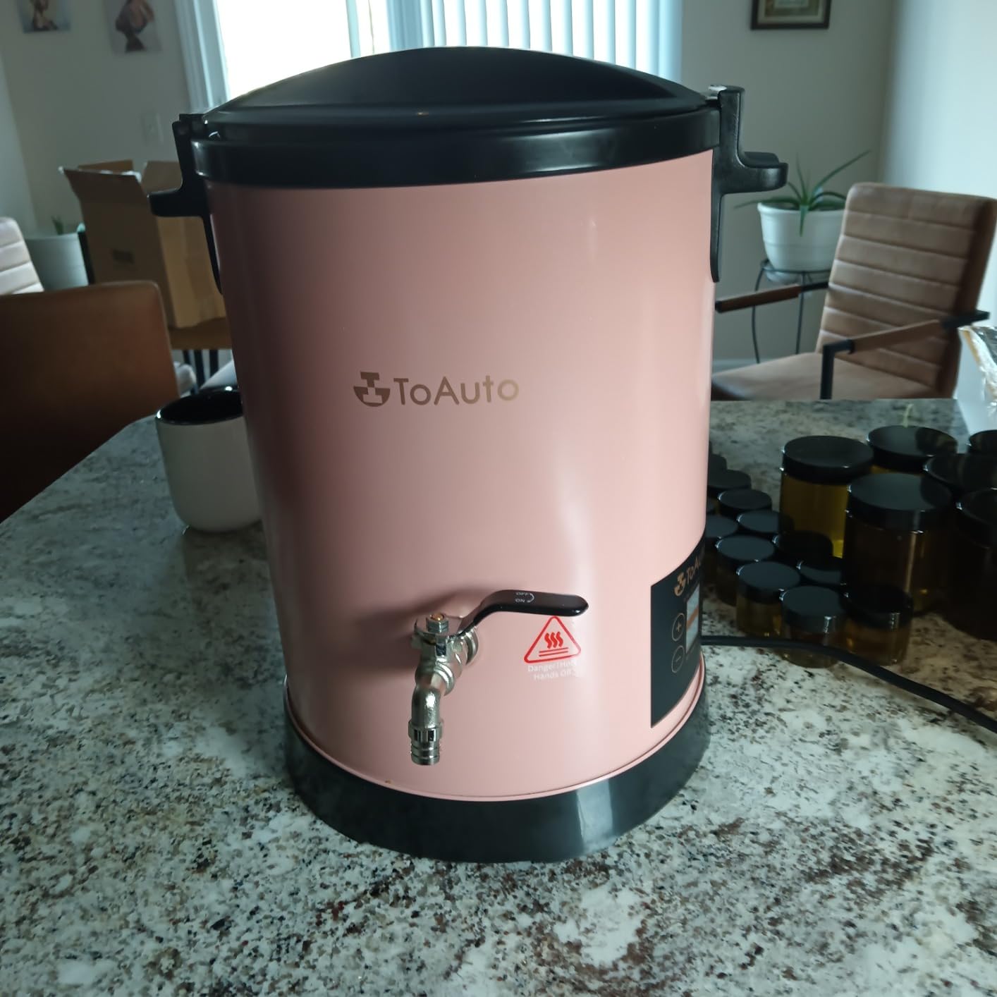 12Lbs Digital Wax Melter for Candle Making,Easy Pour Spout Large Electric Wax Melting Pot, Wax Melter with Accurate Temperature Control Panel,No Cloggy for Production Soap Candle- 1100W customer photo 1