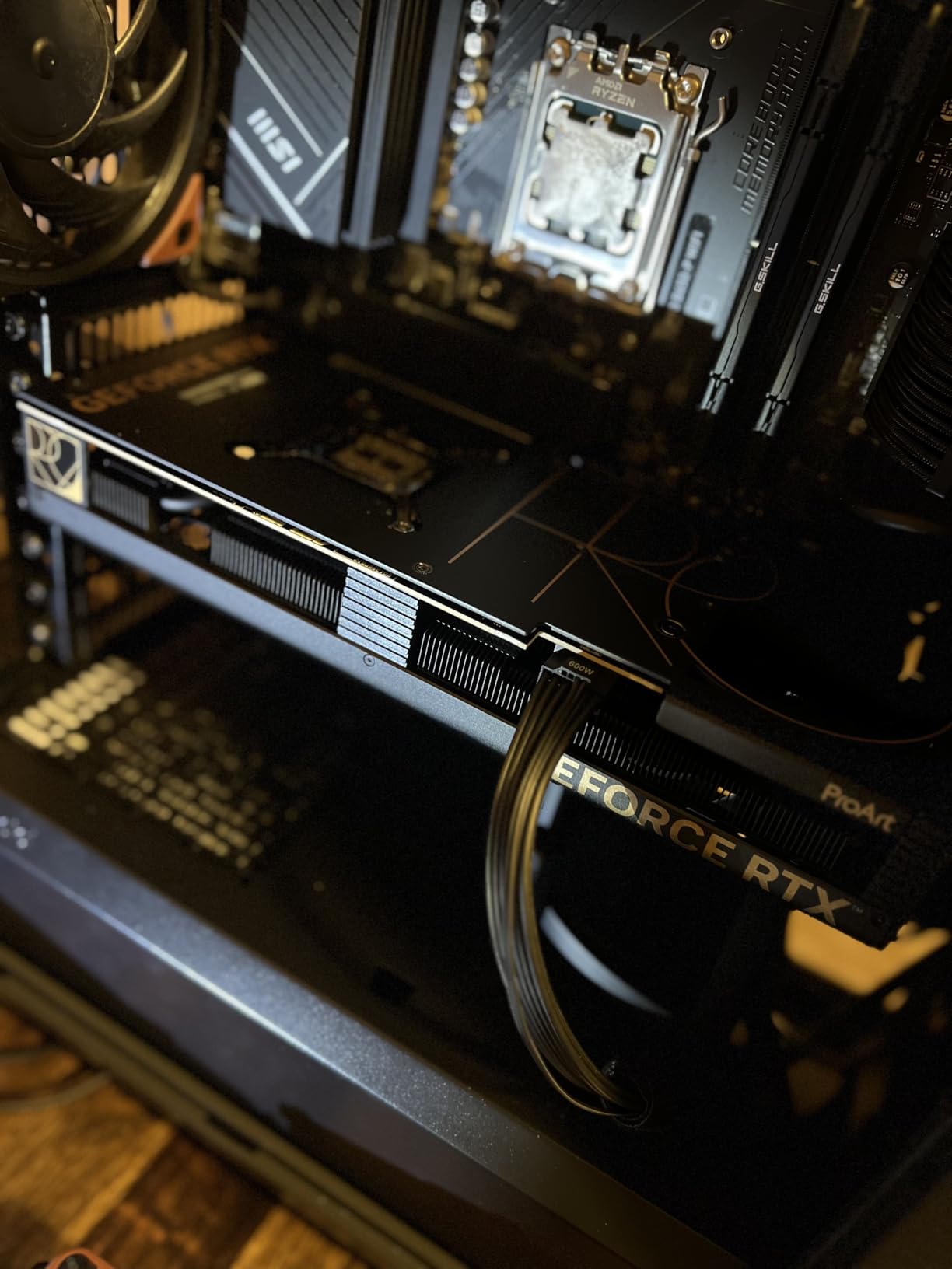 ASUS ProArt GeForce RTX 4080 Super OC Edition Graphics Card (PCIe 4.0, 16GB GDDR6X, DLSS 3, HDMI 2.1a, DisplayPort 1.4a) customer photo 1