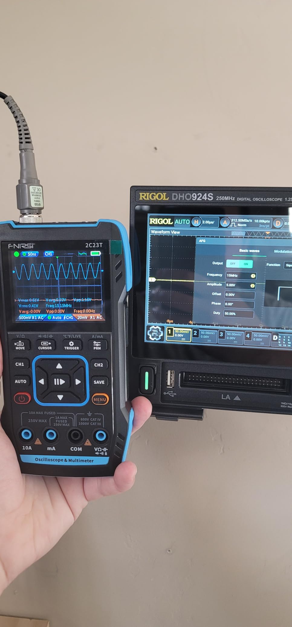 FNIRSI 2C23T Digital Oscilloscope Multimeter DDS Generator 3 in 1, 2 Channels, 10MHz Bandwidth, 50MSa/s Sampling Rate, 10000 Counts, Voltage, Current, Capacitor, Resistor, Diode Test customer photo 2