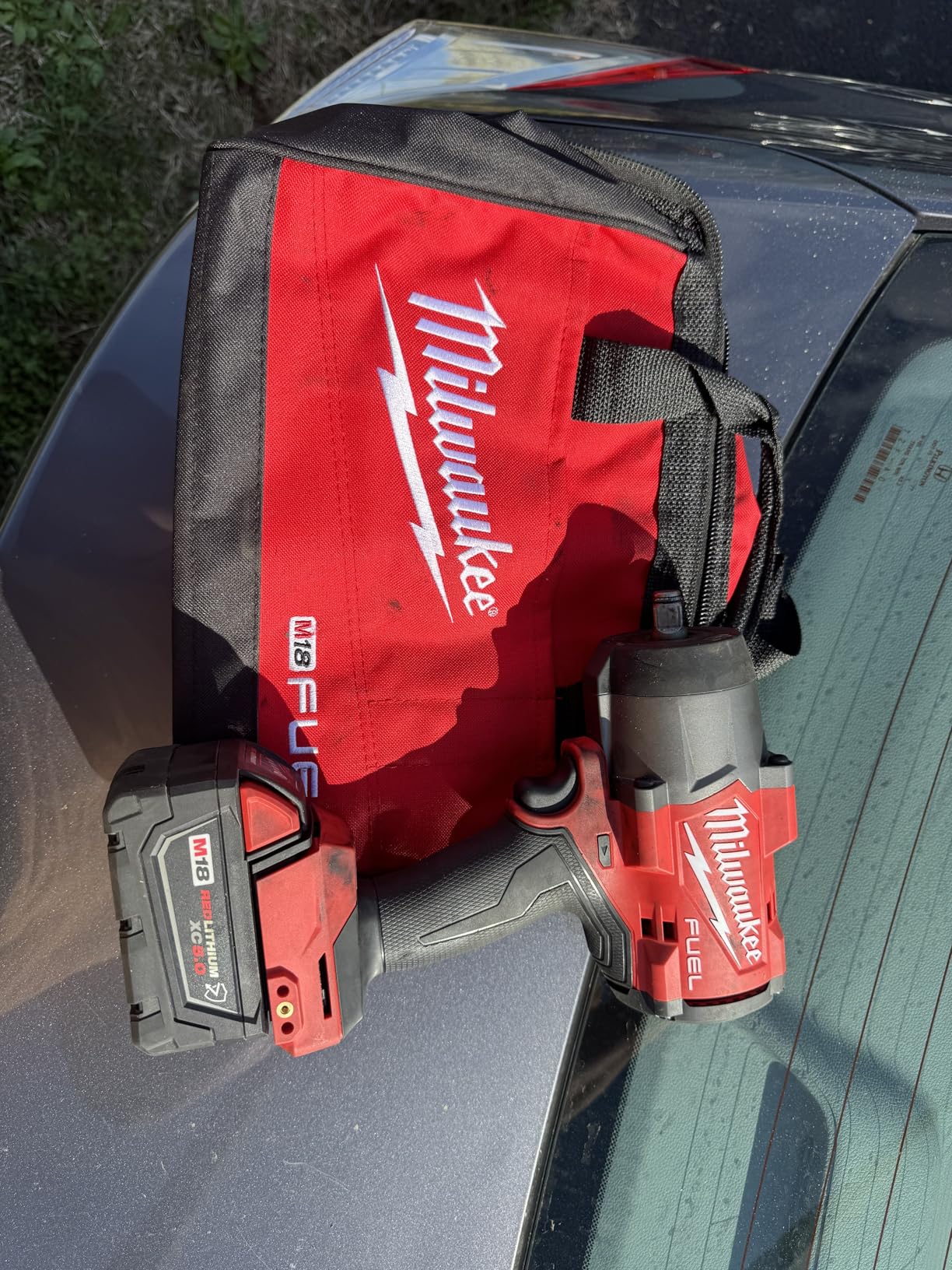 Milwaukee Electric - M18 Fuel 1/2 HIGH Torque Impact Wrench W/FRICTION RING customer photo 2