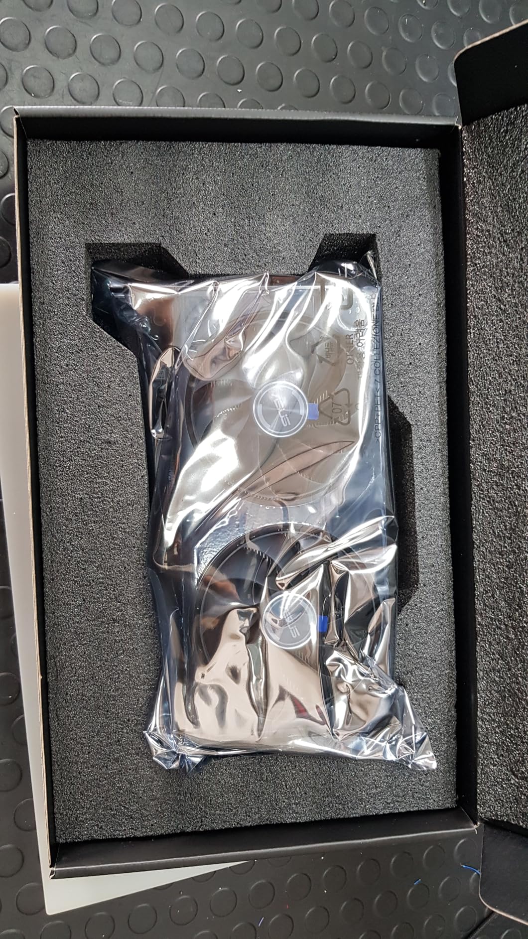 ASUS Dual GeForce RTX 4060 EVO OC Edition 8GB GDDR6 (PCIe 4.0, 8GB GDDR6, DLSS 3, HDMI 2.1a, DisplayPort 1.4a, Axial-tech Fan Design, 0dB Technology, Dual BIOS, Auto-Extreme Technology, and More) customer photo 2