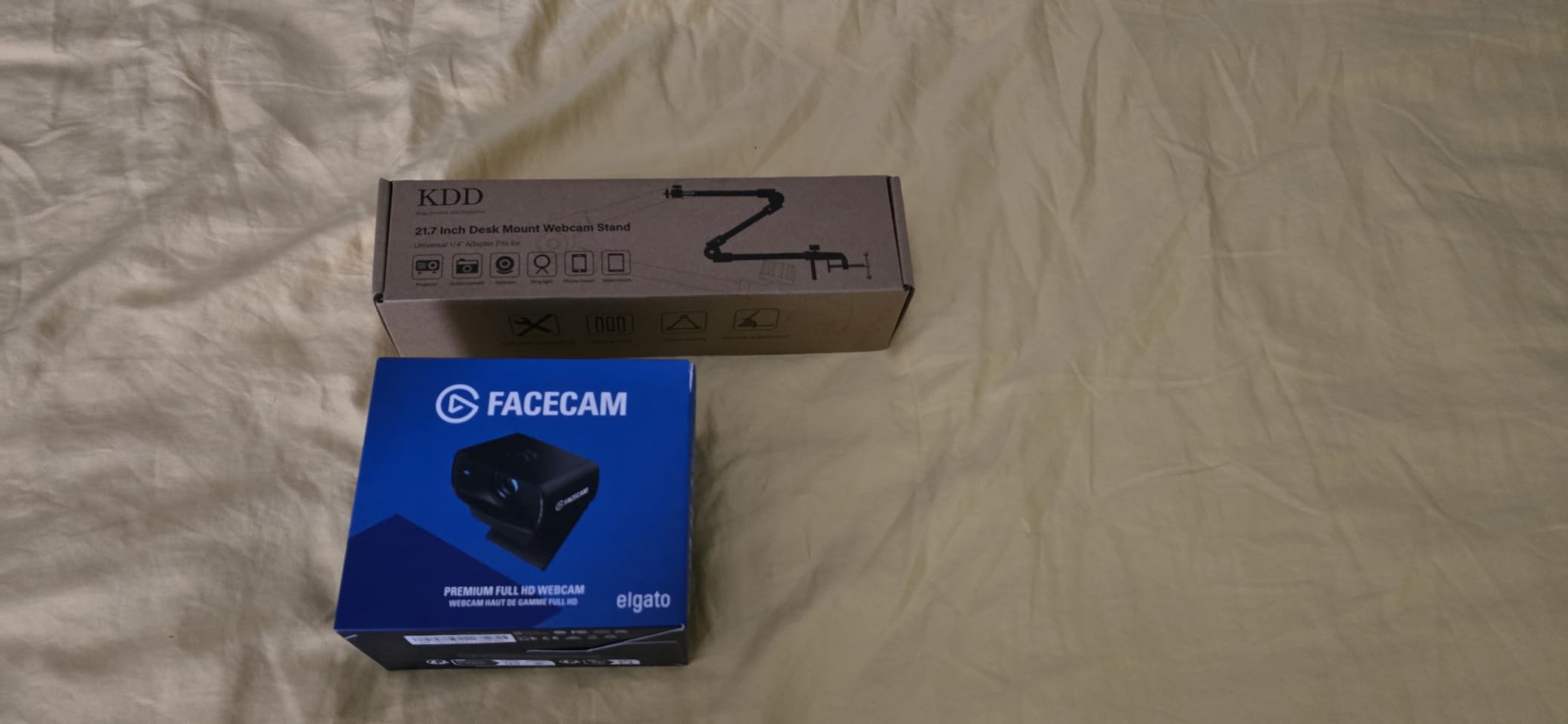 Elgato Facecam MK.2 - Premium Full HD 1080p Webcam for Streaming, Gaming, Video Calls, Recording, HDR Enabled, Sony Sensor, PTZ Control - Works with OBS, Zoom, Teams, and More, for PC/Mac customer photo 2