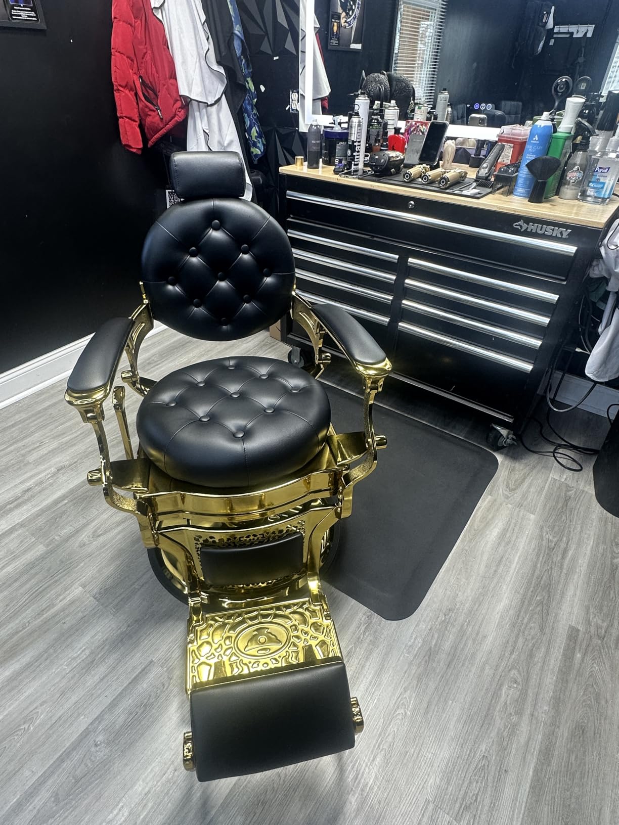 Barber Chair Hair Salon Chair,Heavy Duty 700 LBS, for Hair Stylist Barber Beauty Tattoo Massage(Black) customer photo 2