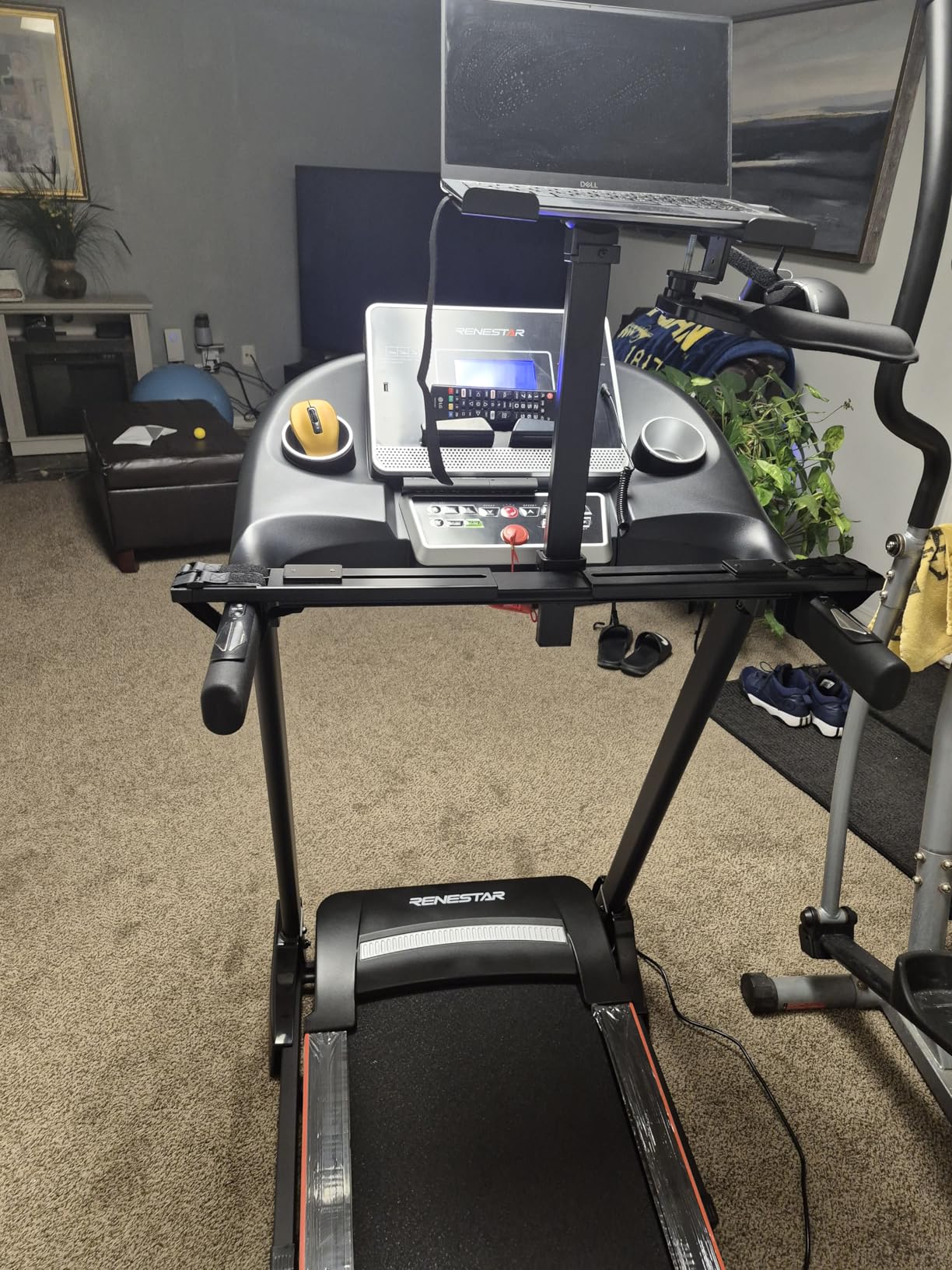 RENESTAR Treadmills for Home with 0-15% Auto Incline, 3HP Folding Treadmill with Bluetooth & Pulse Monitor, 300LBS Capacity customer photo 1