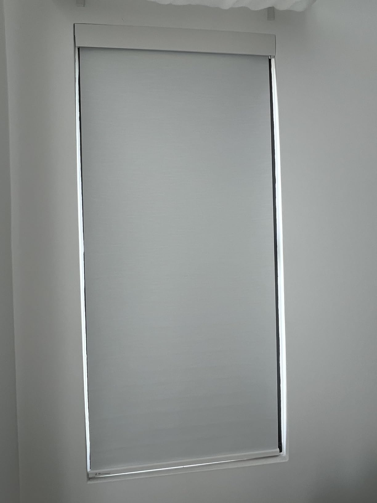 Motorized Blinds No Drill Automatic Roller Shades with Remote Control Smart Electric Window Blinds (White, 35 x 72) customer photo 1