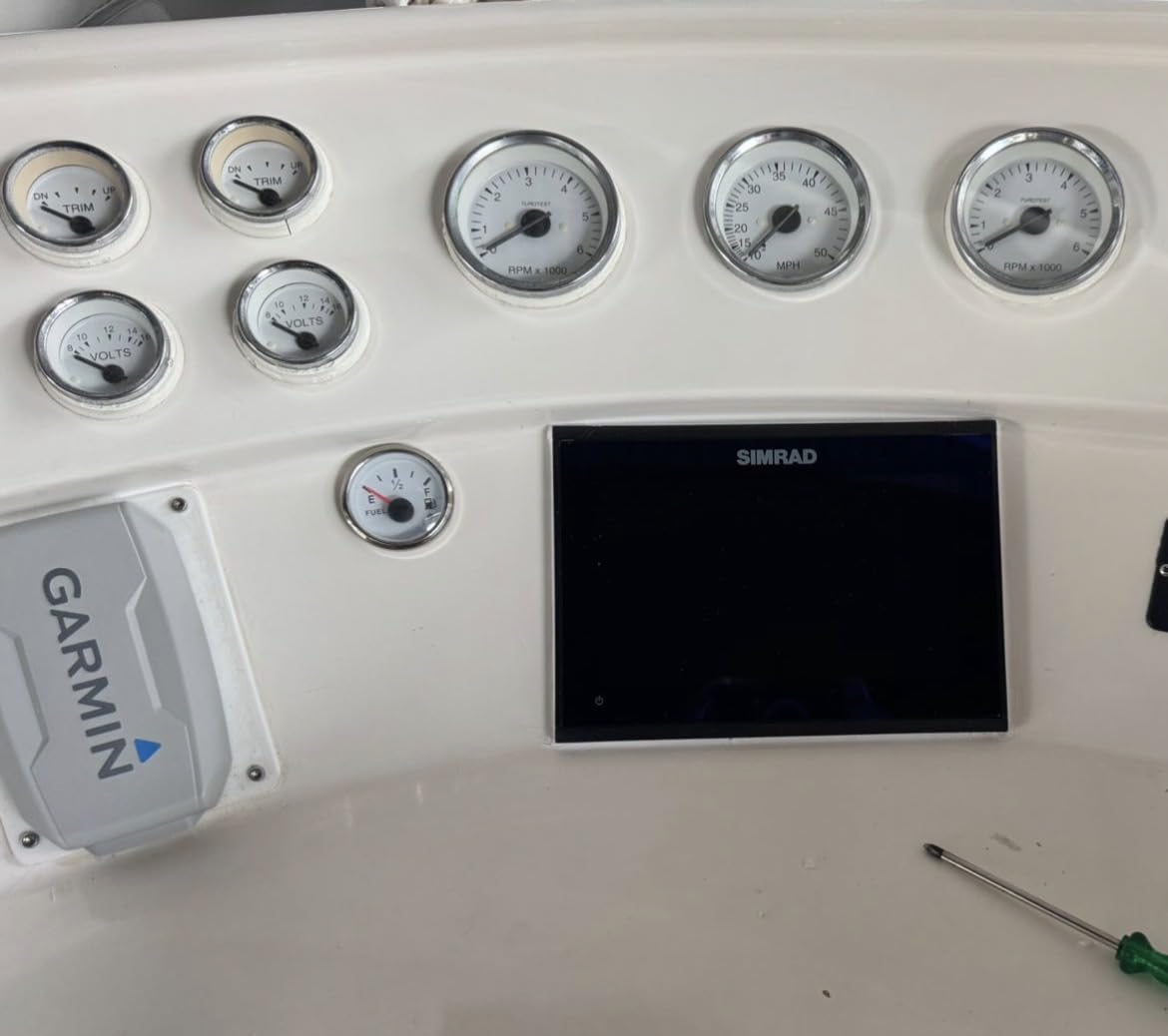 Simrad GO9 XSE Chartplotter and Fish Finder with Active Imaging 3-in-1 Transducer and C-MAP Discover Chart Card customer photo 2