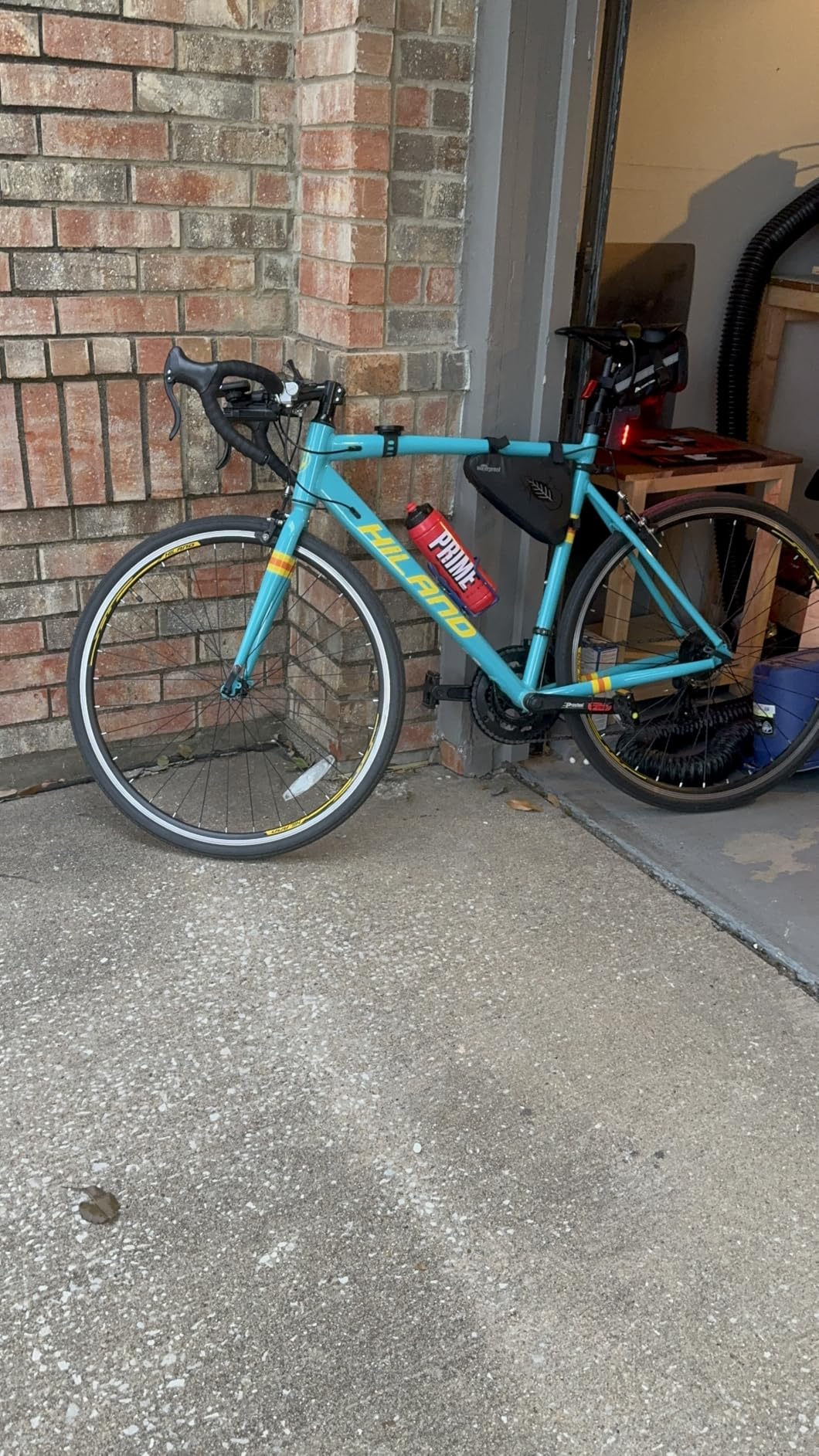 HILAND 700c Road Bike 14 Speed, Aluminum Frame Racing Bike, City Commuter Bicycle for Men Women customer photo 2