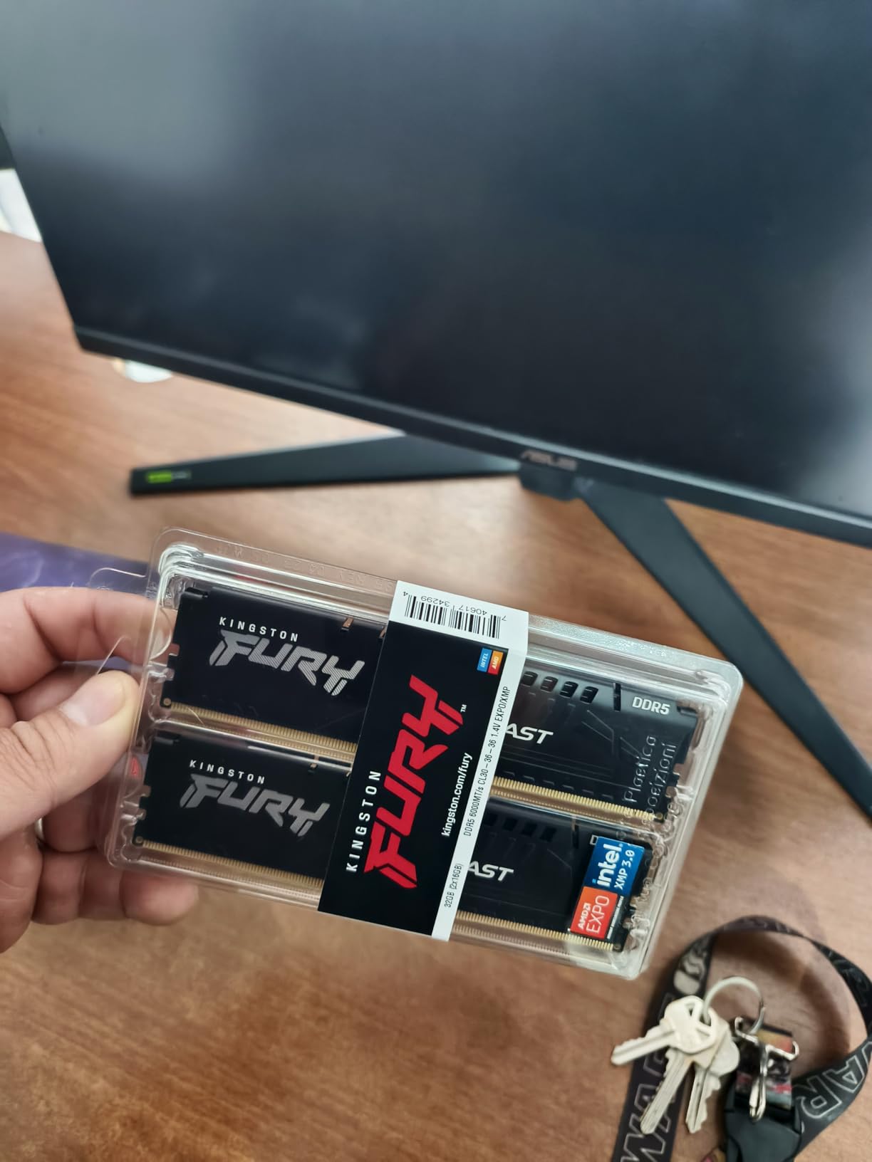 Kingston FURY Beast 32GB (2x16GB) 6000MT/s DDR5 CL30 Desktop Memory (KF560C30BBEK2-32) customer photo 1