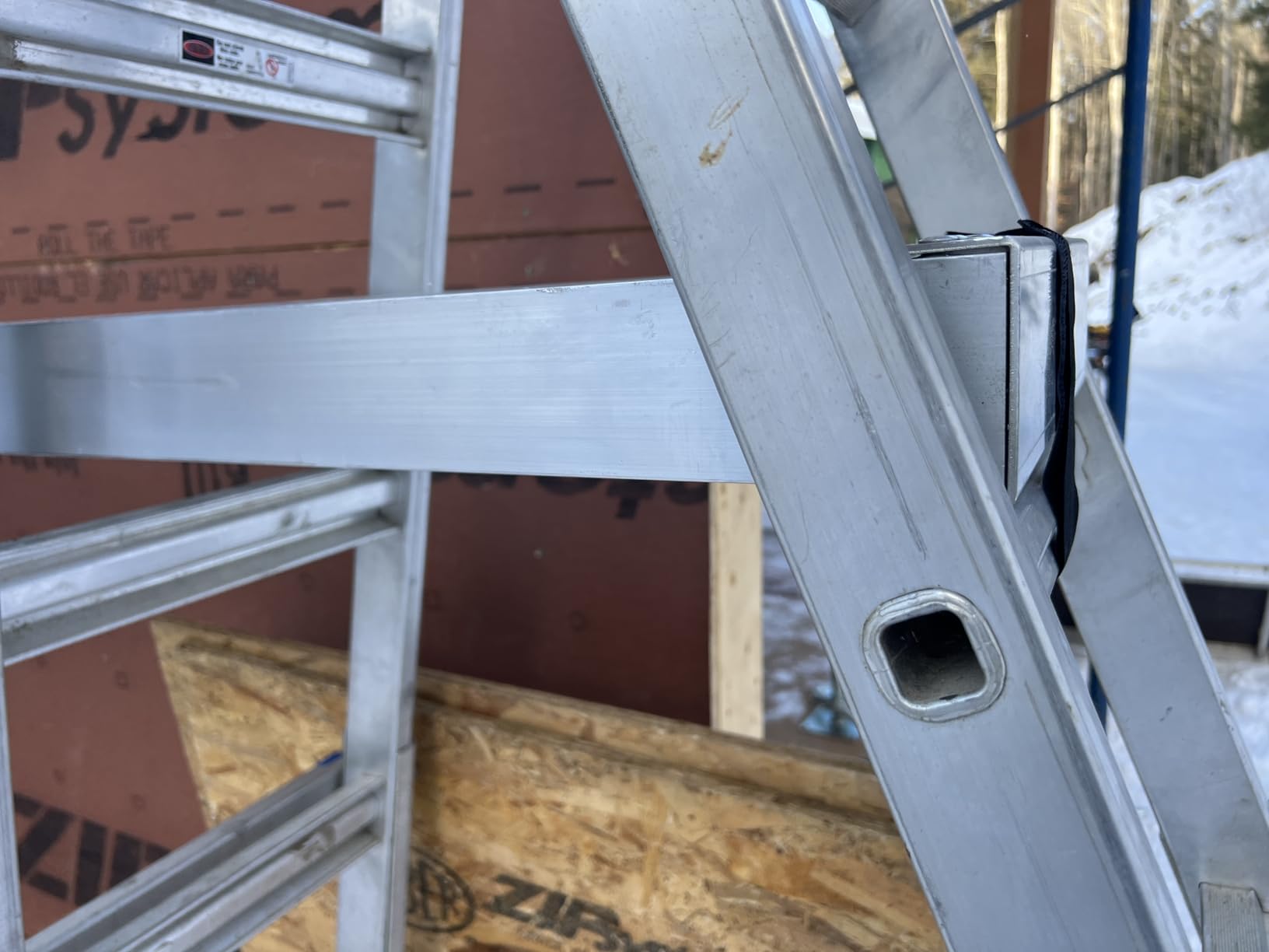VEVOR Aluminum Telescoping Work Plank, 6-9FT, 500lbs Capacity, 12.5 inch Width, Scaffolding Plank with Skid-Proof Platform Scaffold Ladder Accessory customer photo 2