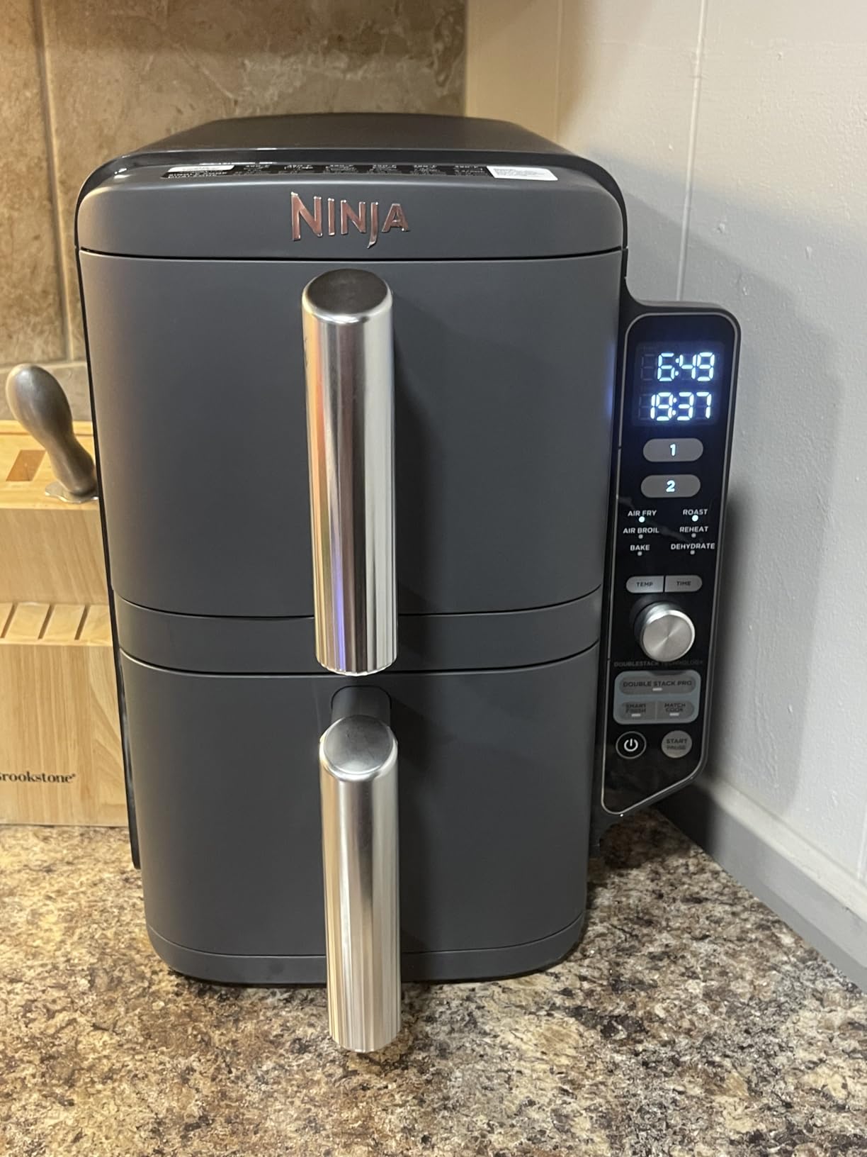 Ninja Air Fryer 10QT DoubleStack XL 2-Basket SL401 customer photo 2