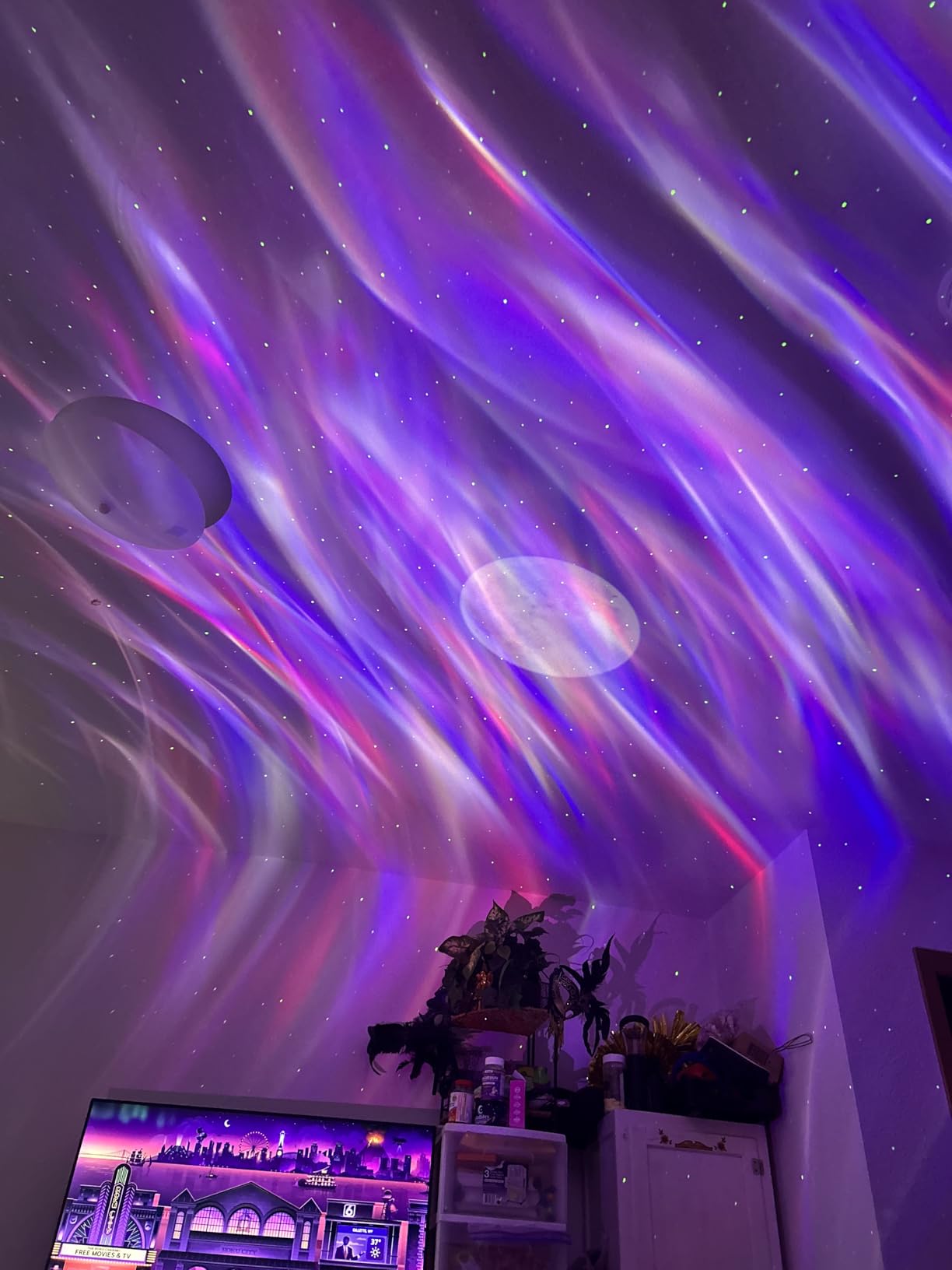 Northern Lights Projector 7-15 Year Old Boy Birthday Gifts, 300+ Colors Modes Aurora Light, 15 White Noise Sound Machine & Bluetooth Star Projector Galaxy Lights customer photo 2