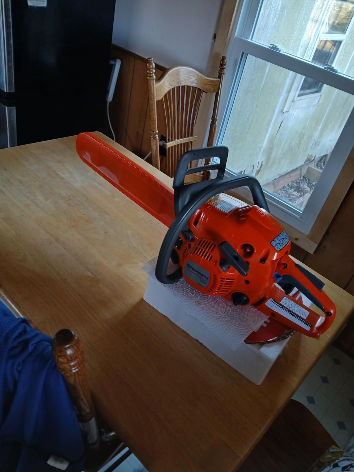 Husqvarna 120 Mark III Gas Chainsaw, 38-cc, 2-Cycle X-Torq Engine, 16 Inch Chainsaw with Automatic Oiler, for Wood Cutting and Tree Pruning customer photo 2