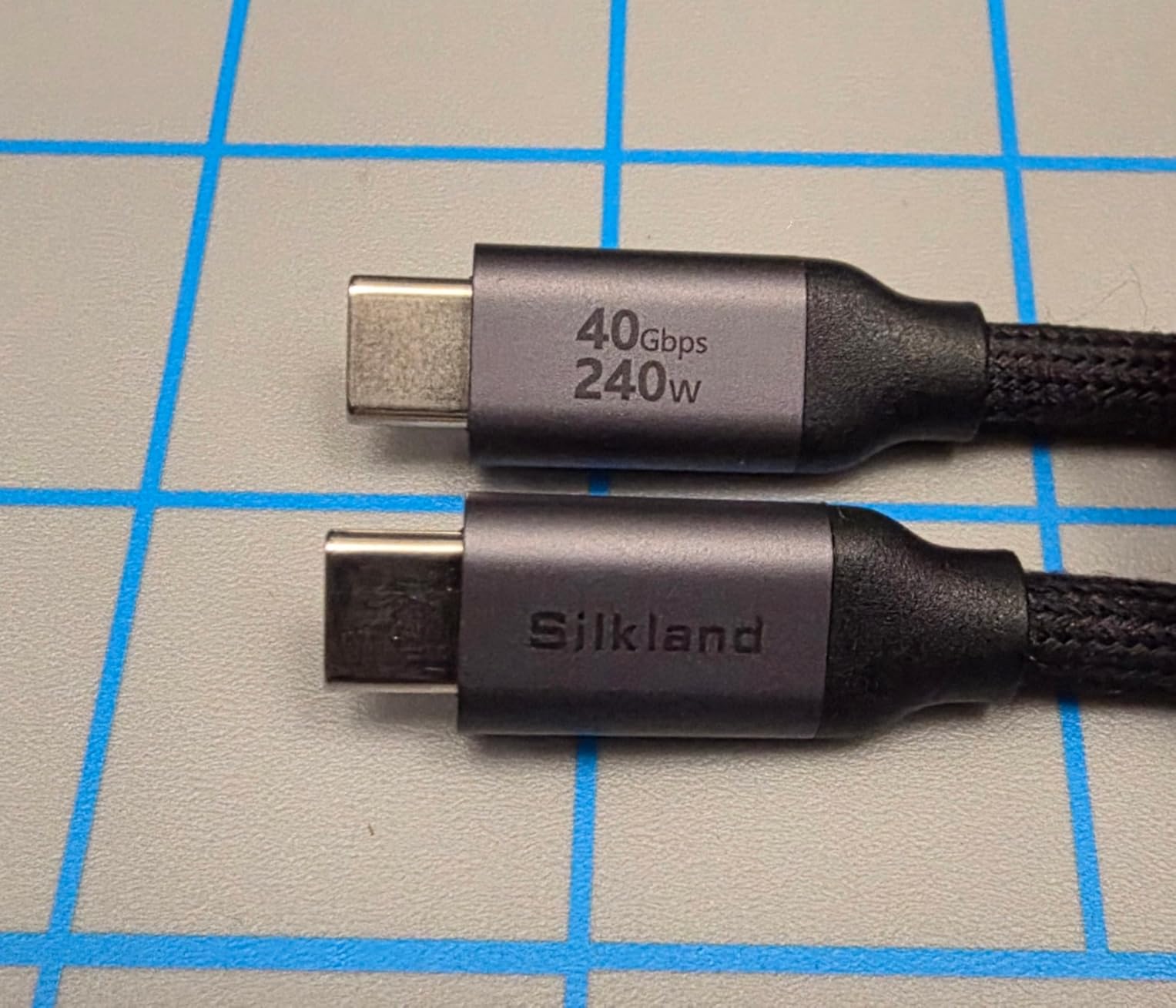 Silkland USB 4 for Thunderbolt 4 Cable 4FT, 40Gbps Data Sync, 8K/6K@60Hz, 240W Charging [USB-IF Certified], Braided USB C to USB C Data Cable Compatible for MacBook, iPhone 17, Mac mini, SSD, Docking customer photo 2
