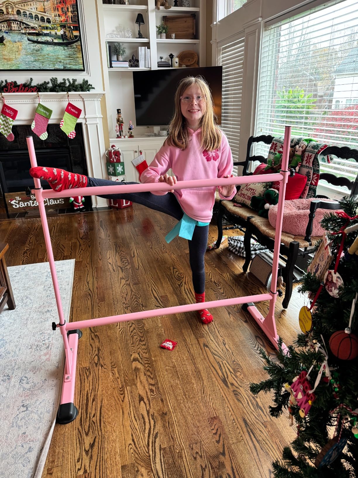 Dolibest Freestanding Ballet Bar, Height Adjustable Ballet Bar, Heavy Duty Dance Bar, with Non-Slip Rubber Pads, Enhanced Stability, Dance/Yoga/Fitness Stretching Bar, Ideal for Kids and Adults customer photo 1