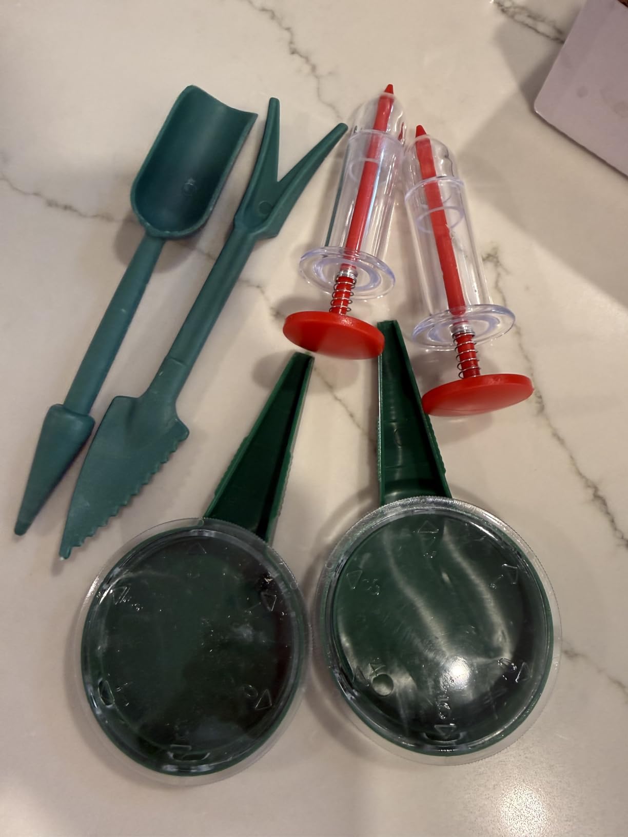 6 PCS Mini Seed Spreader, Sowing Seed Dispenser with 5 Speeds, Small Seed Planter Tool, Manual Seedlings Dibber and Widger Set customer photo 1