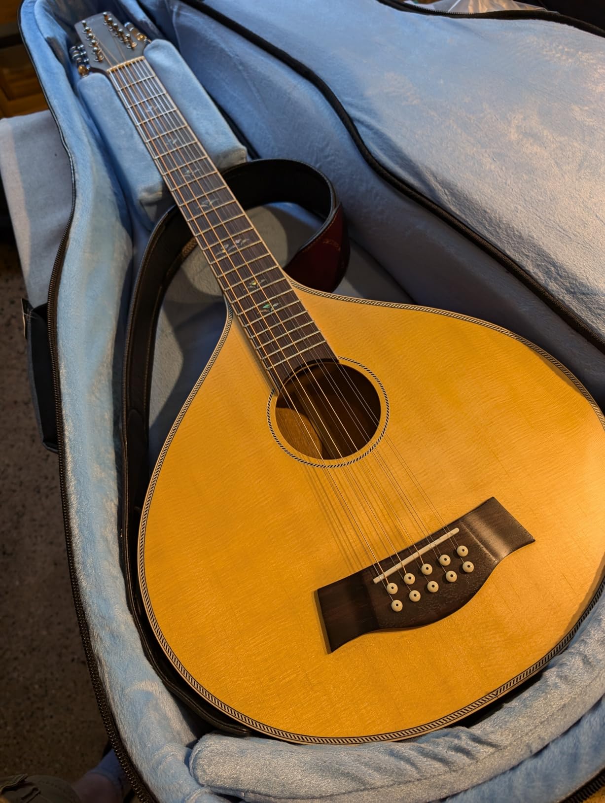 Batking Bouzouki, 10 Strings Bouzouki Guitar with EQ customer photo 1