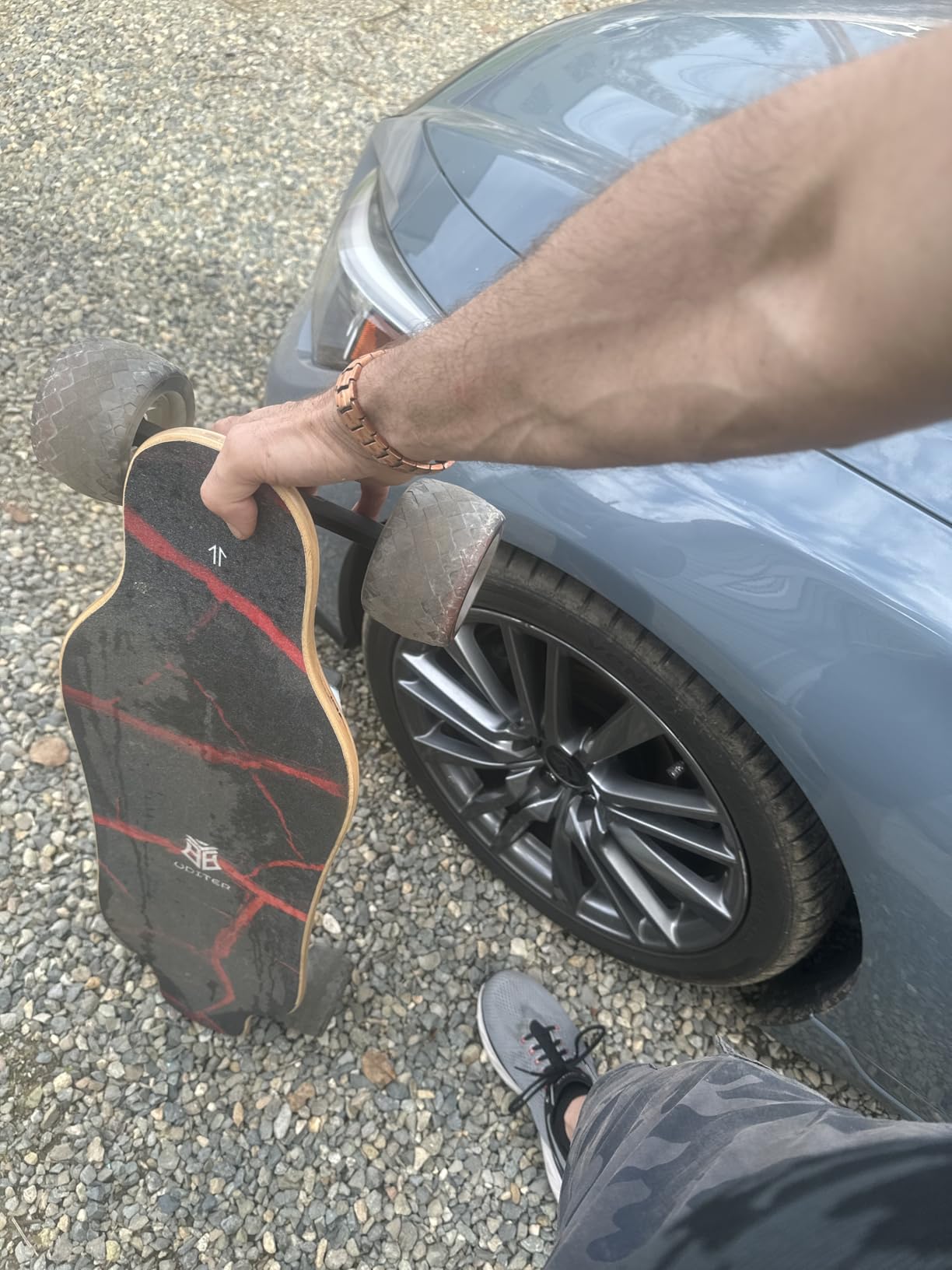 Electric Skateboard with Remote, Dual 600W Motors, Swappable Battery, Up to 28 MPH, 12-25 Miles Range, 4 Speed Modes, Electric Longboard for Adults & Beginners customer photo 2
