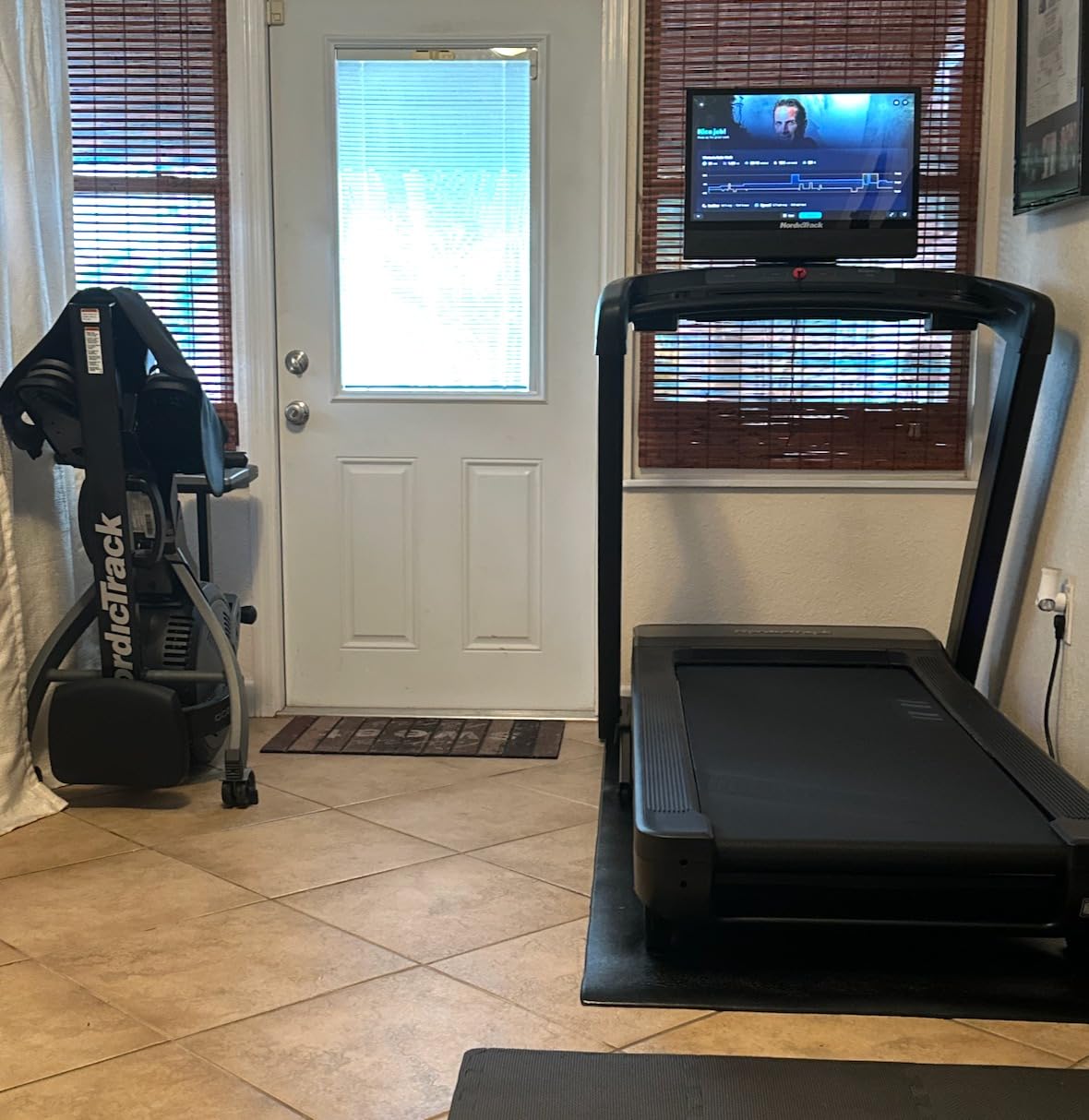 NordicTrack Commercial Series 2450 Treadmill customer photo 1