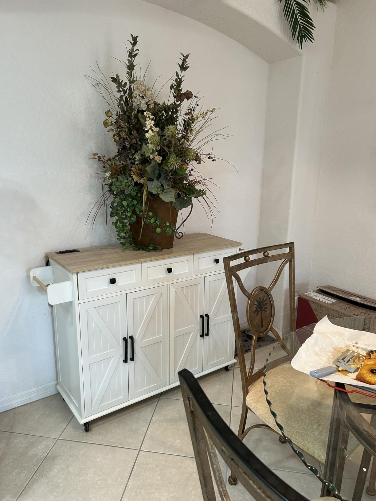 RALGEND Kitchen Island with Drop Leaf & Power Outlet, Rolling Kitchen Island Cart On Wheels, Barn Door Kitchen Island Table with Storage, Island Table for Kitchen, Black and Rustic Brown customer photo 1