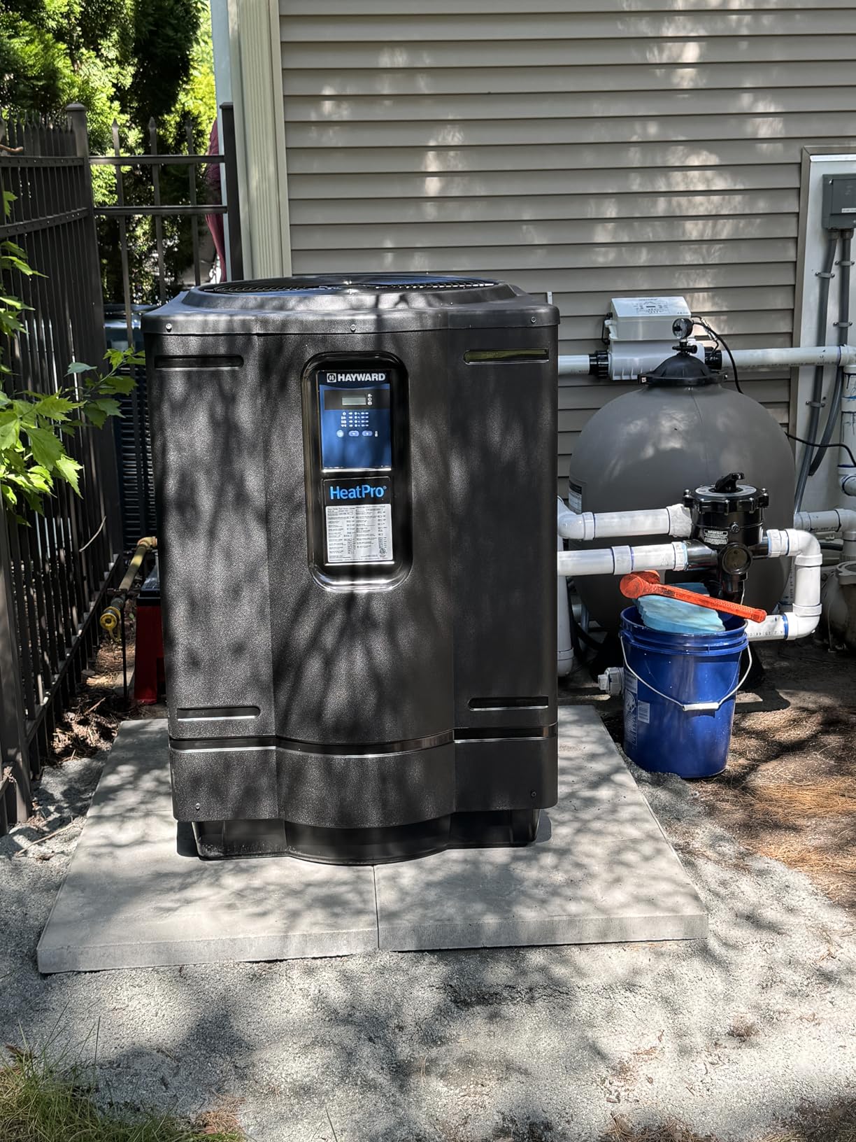 Hayward W3HP21405T HeatPro Heat Pump, 140,000 BTU customer photo 2