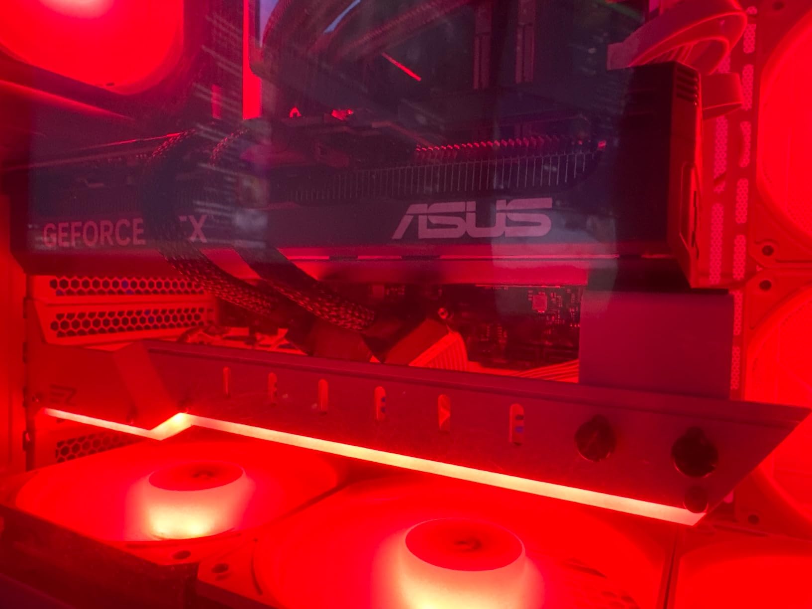 ASUS The SFF-Ready Prime GeForce RTX 4070 Super OC Edition 12GB GDDR6X Graphics Card customer photo 2