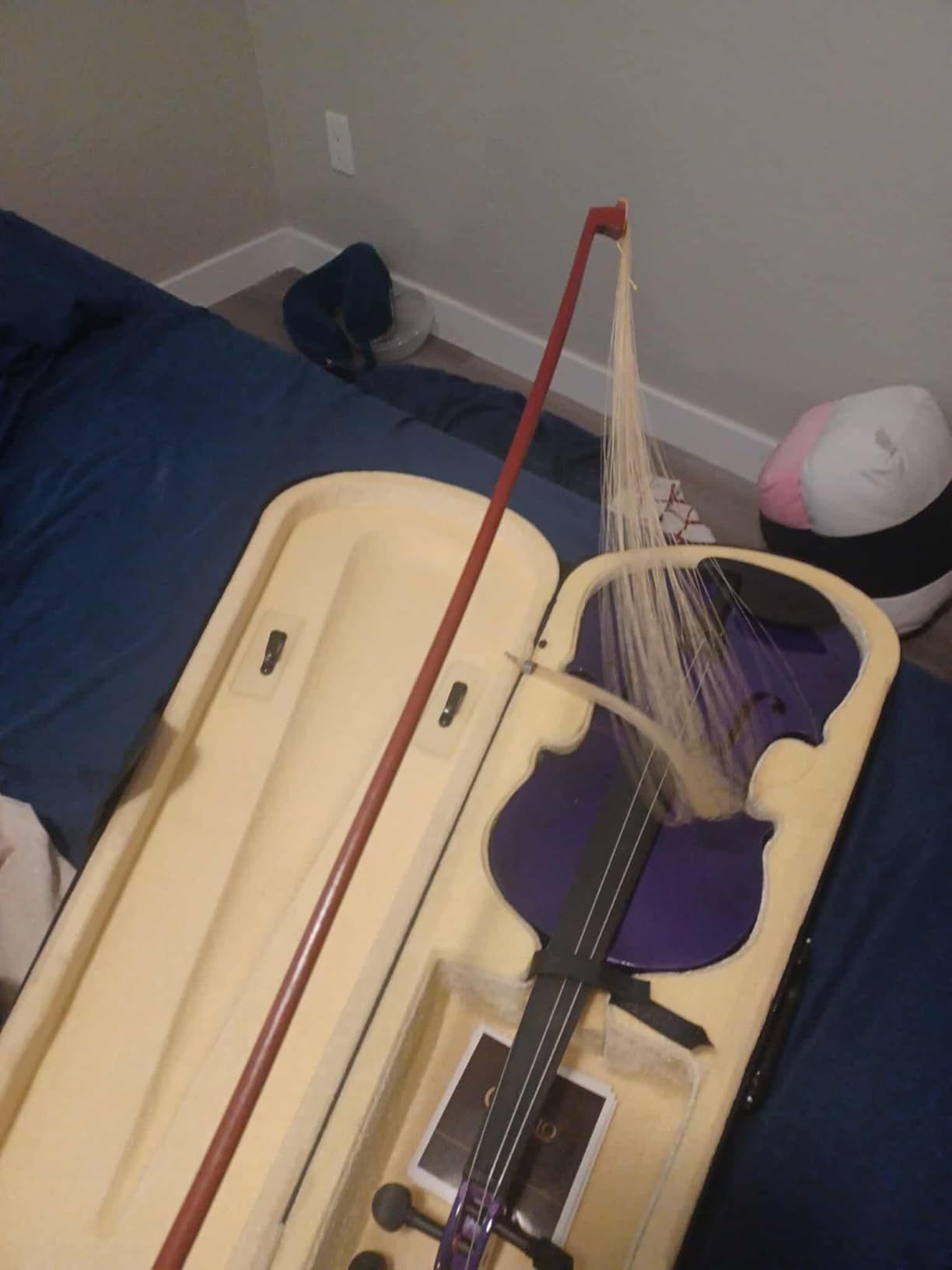 16 Inch Acoustic Viola Set, Beginner Handmade Varnish Solid Wood Viola for Adults, Students, Musical Instrument Viola Set with Case, Bow, Bridge and Strings, Purple customer photo 1