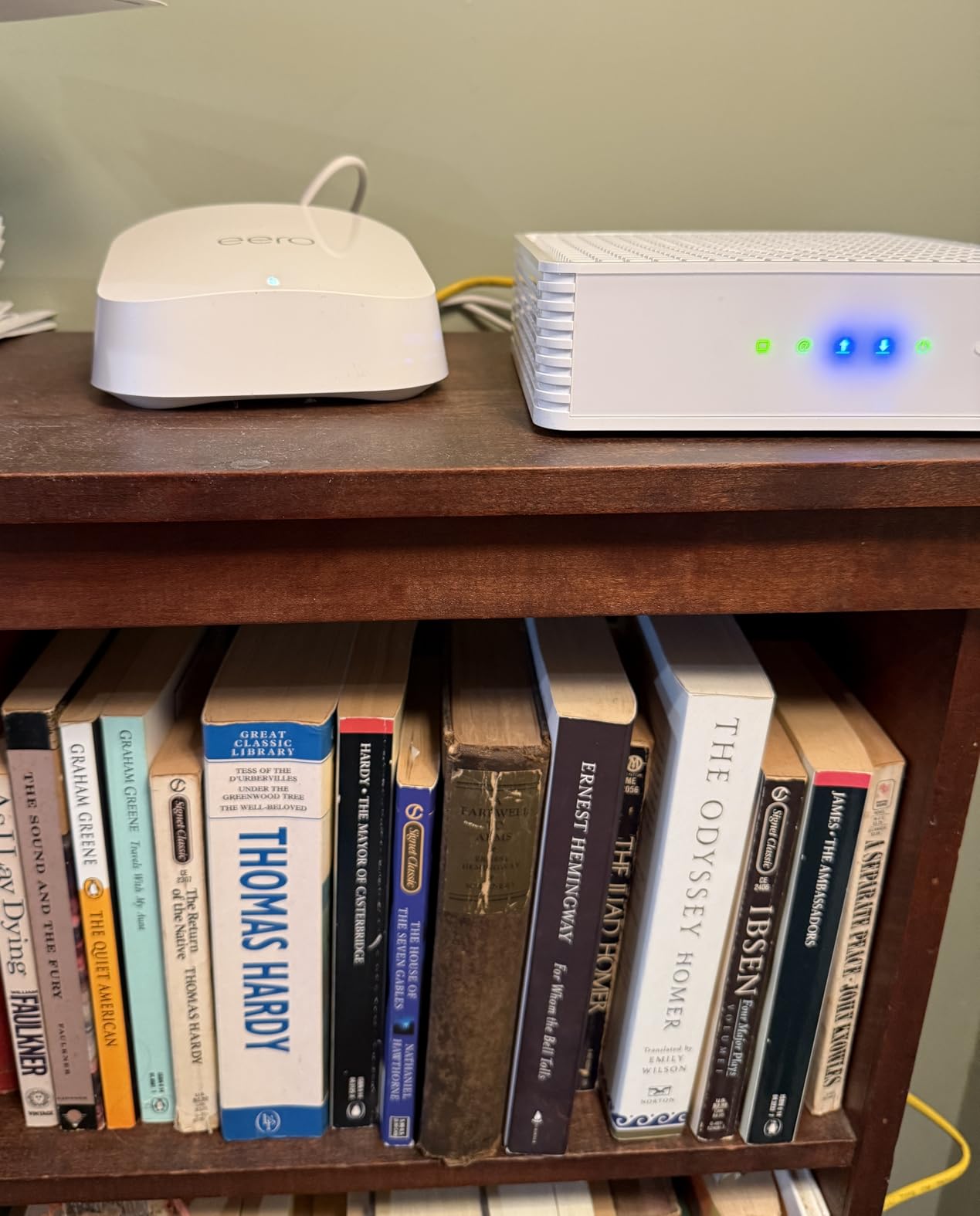 Amazon eero 7 dual-band mesh Wi-Fi 7 router (newest model) - Supports internet plans up to 2.5 Gbps, Coverage up to 2,000 sq. ft., 1-pack customer photo 1