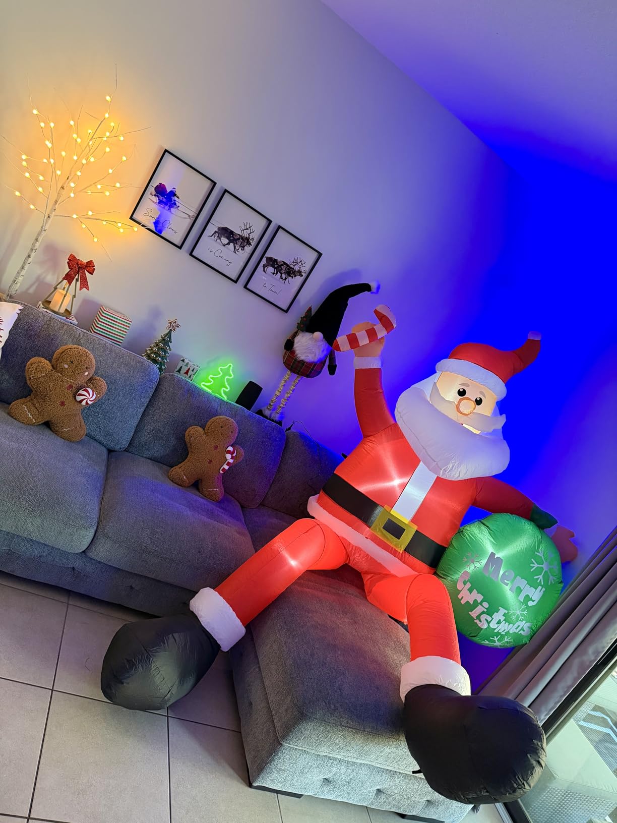 8 FT Christmas Inflatable Santa Claus Outdoor Decorations, Blow up Sitting Santa Claus with Gift Bag, Climbing Santa Carrying Present Sack Sitting on Roof customer photo 1
